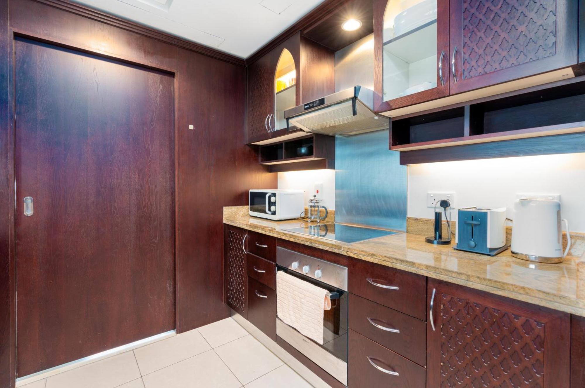 Incredible Fountain Views 2. 5 Bedroom Burj Residences * Dubai