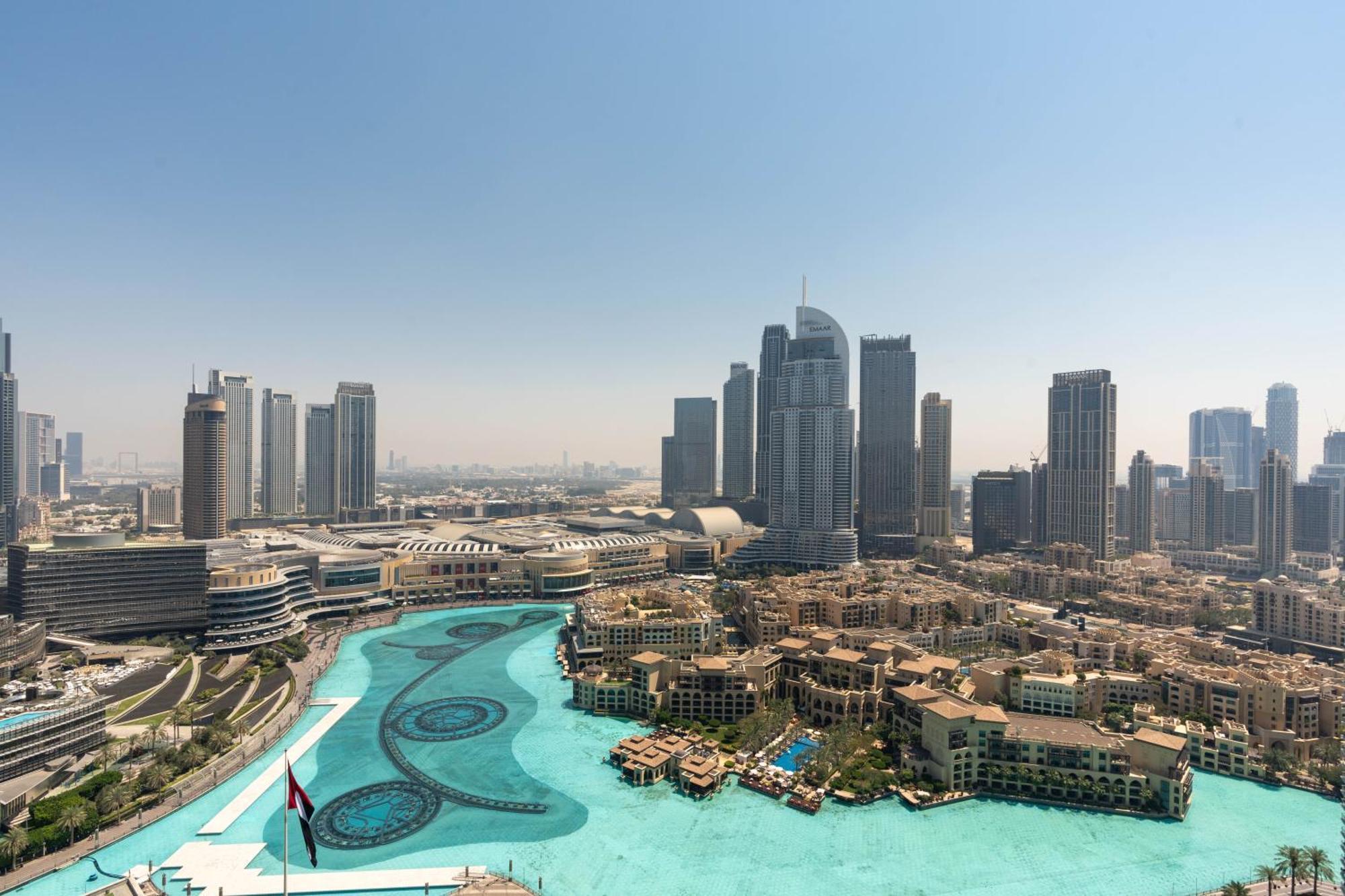 Incredible Fountain Views 2. 5 Bedroom Burj Residences