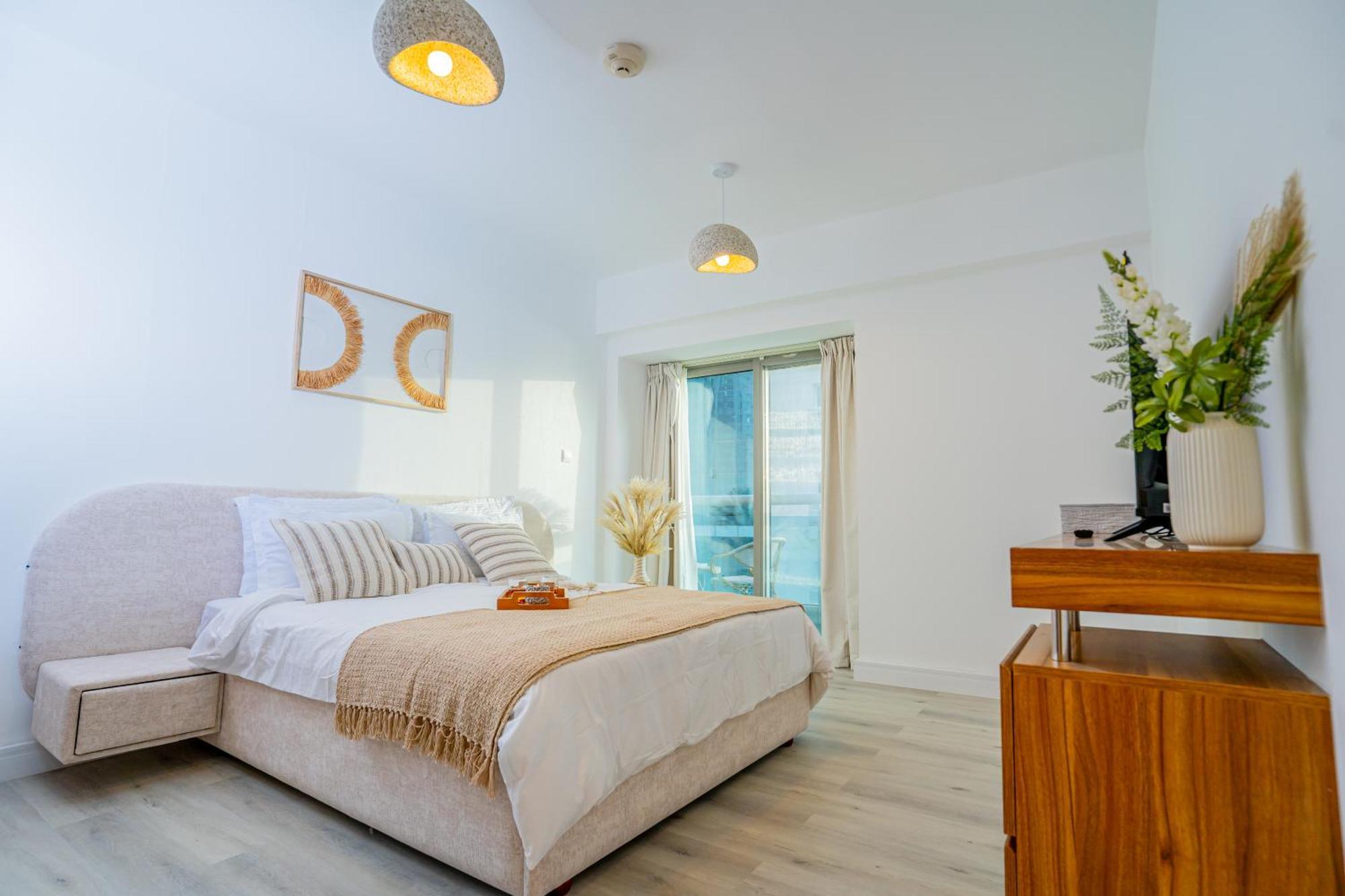 Vibes By Beds And Company - 51st Floor, Full Sea View *