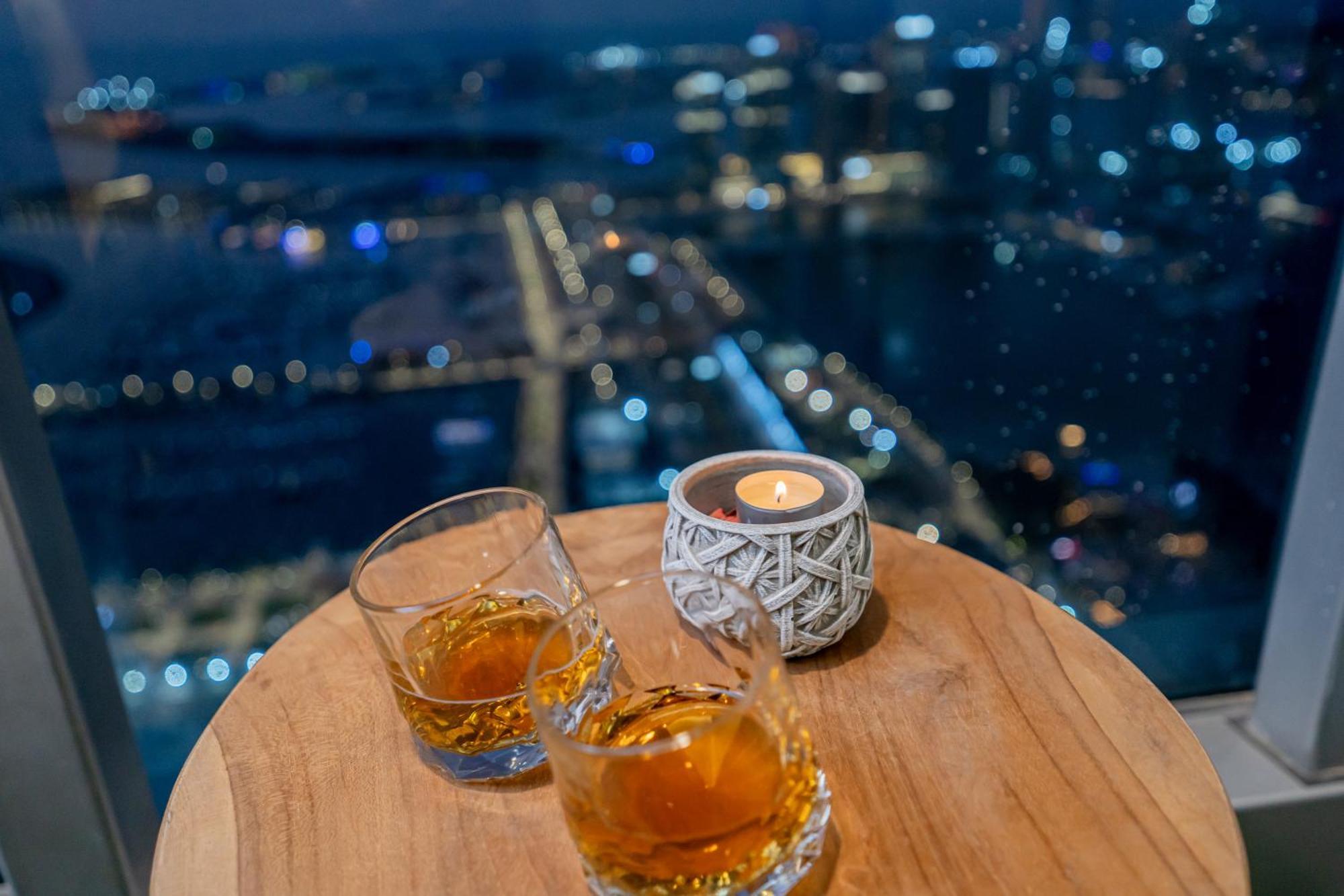 Vibes By Beds And Company - 51st Floor, Full Sea View