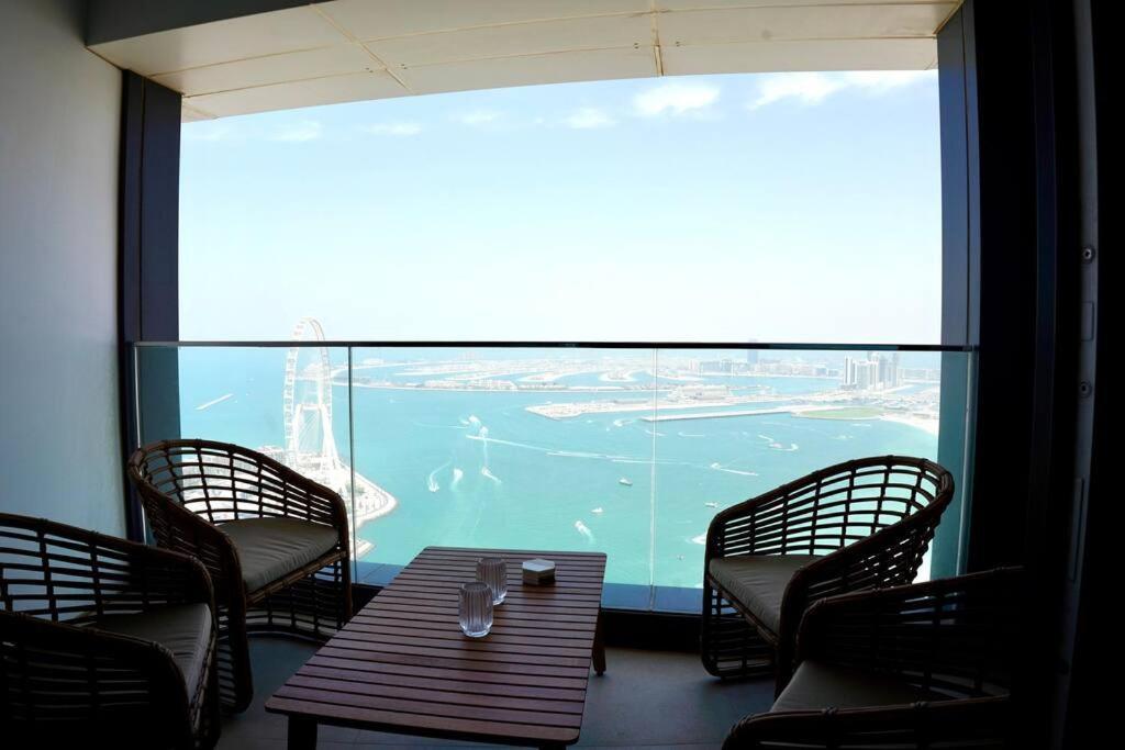 Apartment Lux 2 Bd With Parking Full Sea View And Location