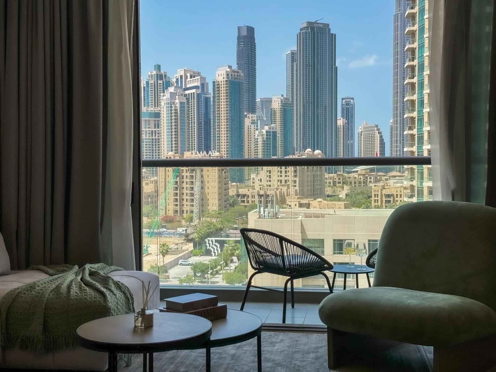 Apartment Majestic 2br Haven With Burj Khalifa View Dubai