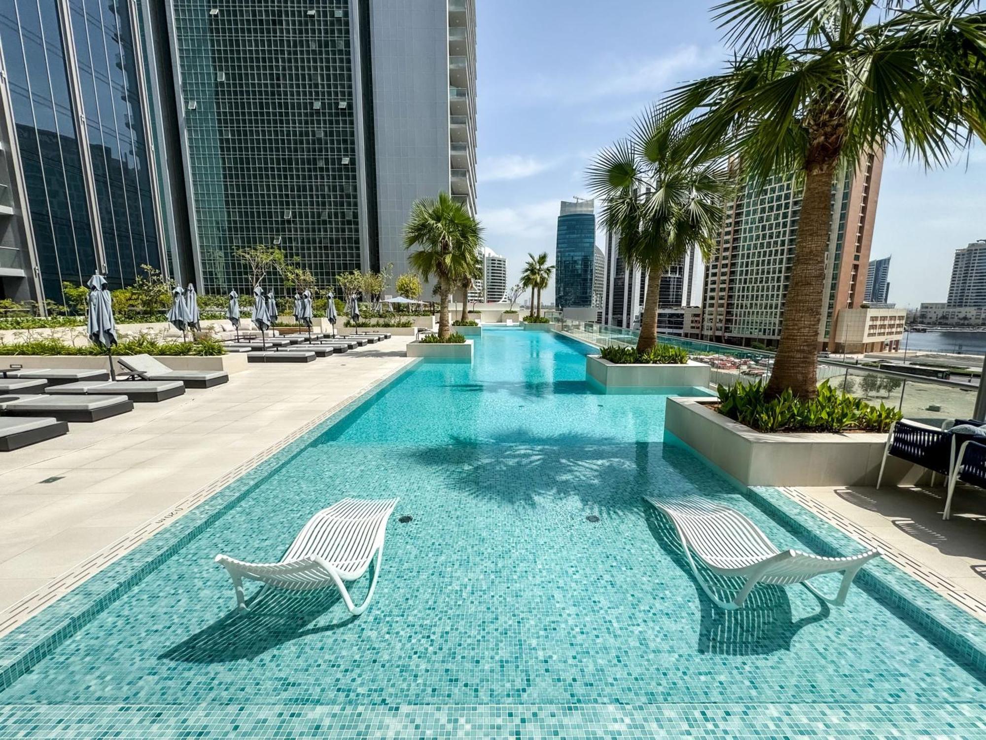 Majestic 2br Haven With Burj Khalifa View Apartment *