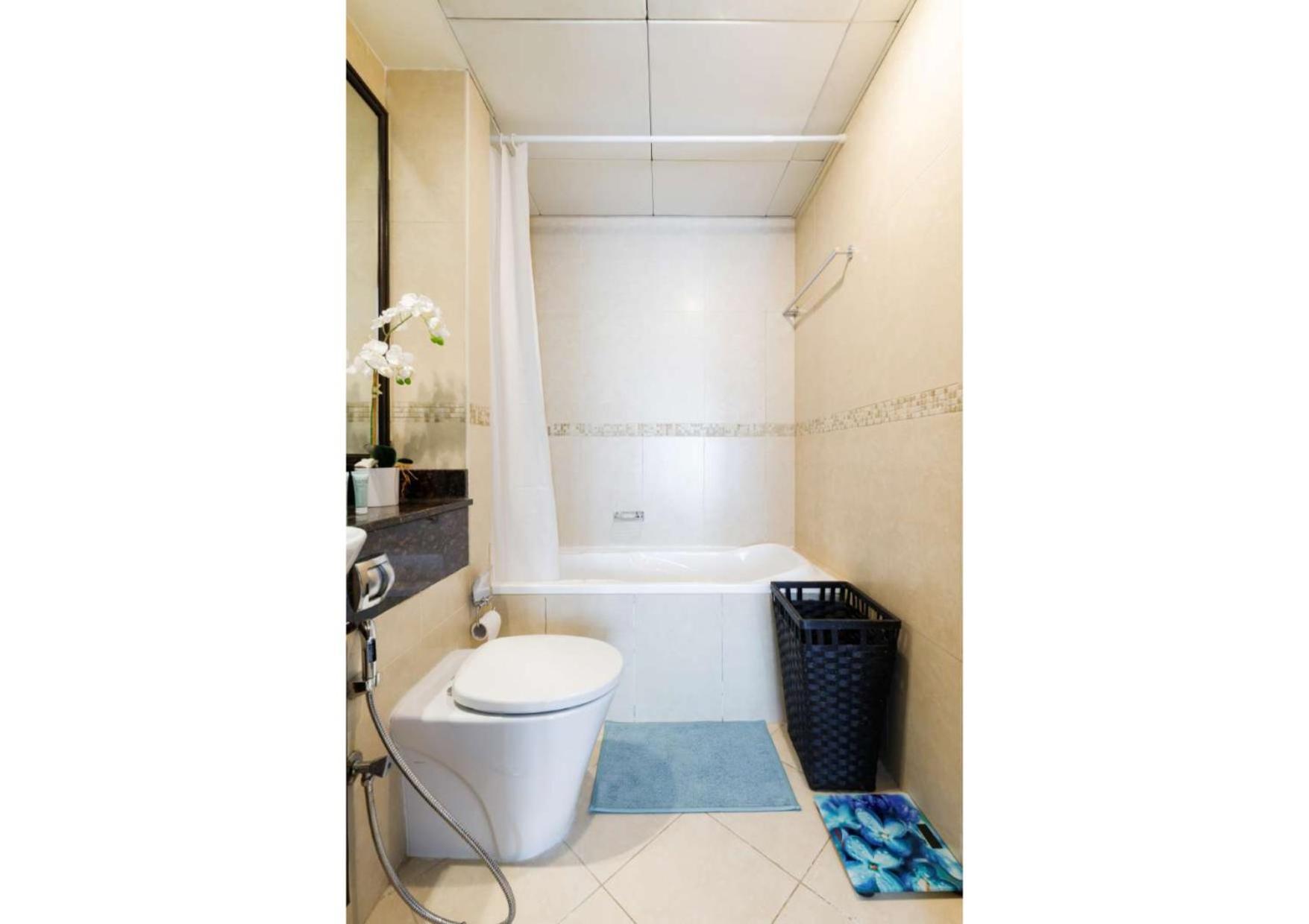Apartment Elevate Your Lifestyle At Goldcrest Bldg.