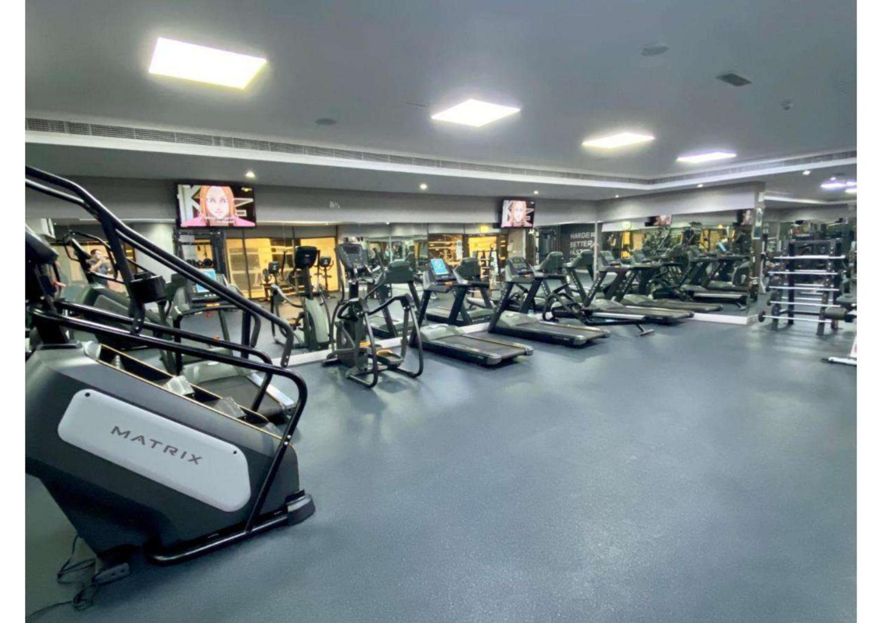 Elevate Your Lifestyle At Goldcrest Bldg. *