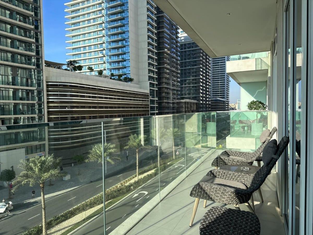 Vibrant 1br With Marina & Ocean View Apartment Dubai