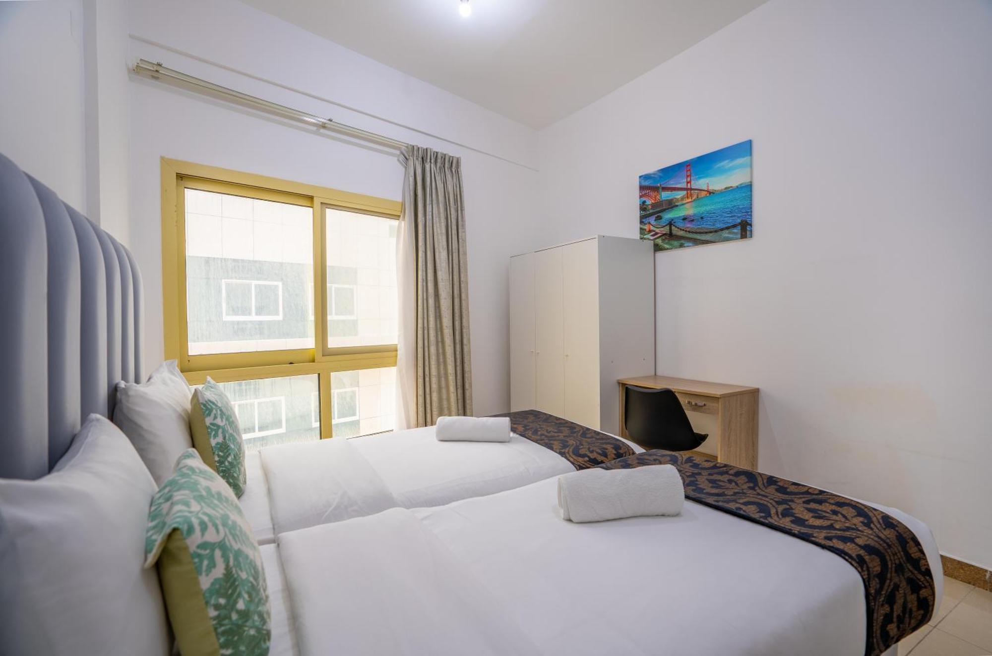 Apartment Rh- Experience Comfort And Convenience In Our 2br, Al Barsha