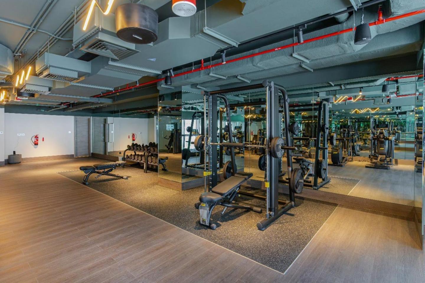 Voguish Studio! Walk To Burj Khalifasleeps 3!