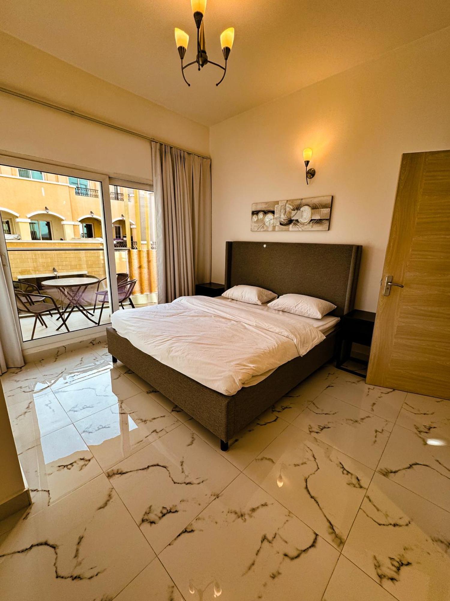 Dubaistay Luxury 2 Bedroom Jvc King And Queensize *