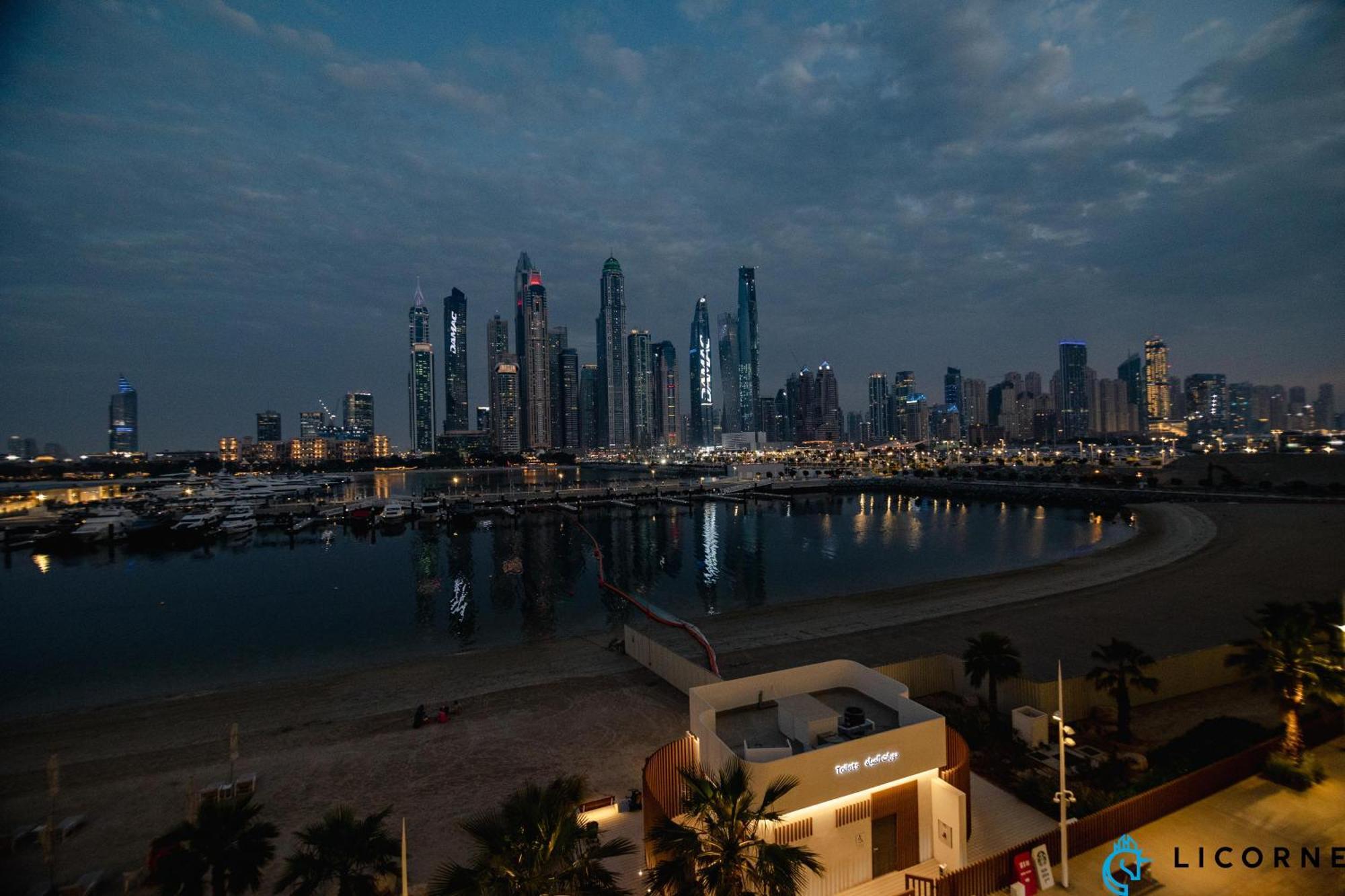 Seascape Sanctuary - 3 And A Half Br Beachfront Bliss - Marina Vista Tower 1 Dubai