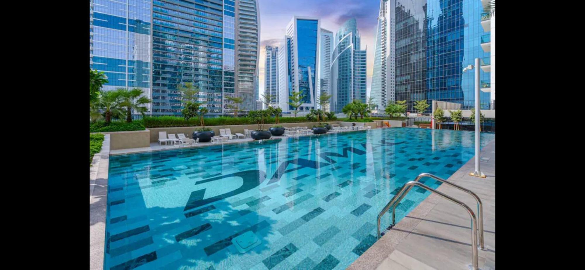 Apartment Chic / Prime Business Bay Location / Spacious Balcony / New Building / Perfect For Solo Travelers, Busy Professionals, Couples Dubai