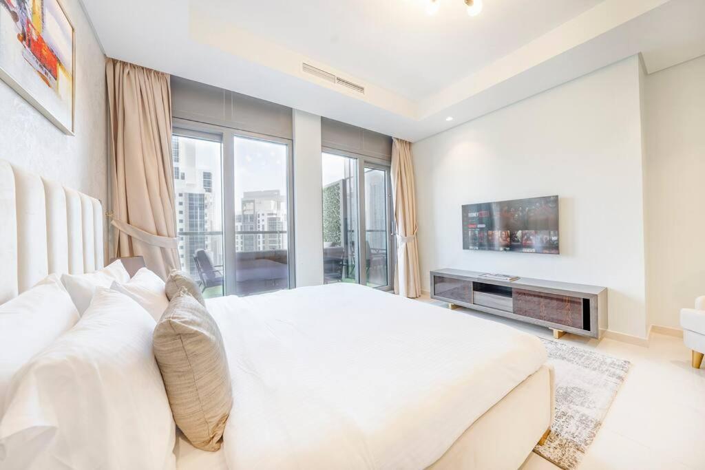 Paramount Midtown - Burj Khalifa Views * Dubai