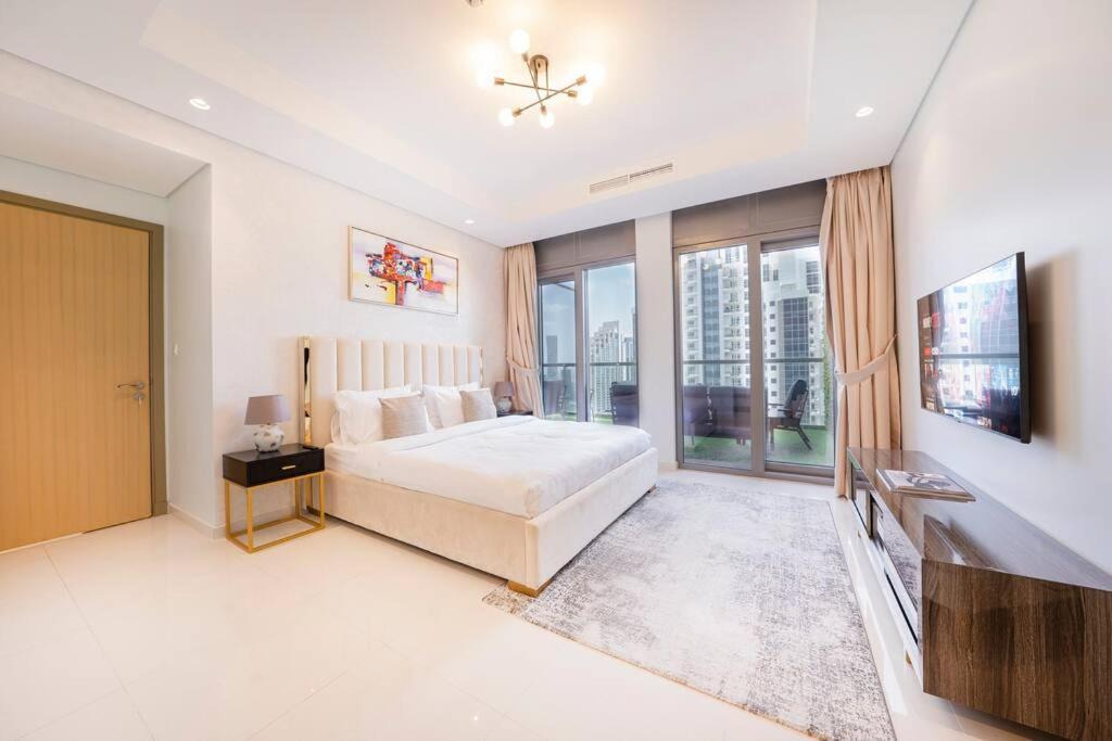 Paramount Midtown - Burj Khalifa Views Apartment Dubai