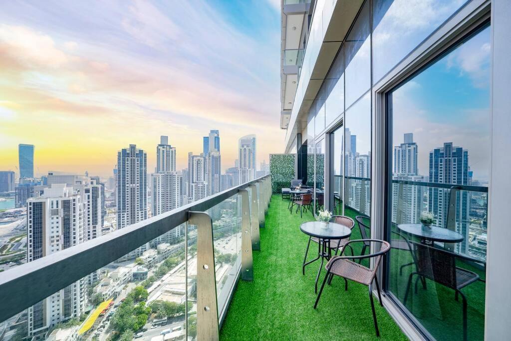 Paramount Midtown - Burj Khalifa Views Dubai