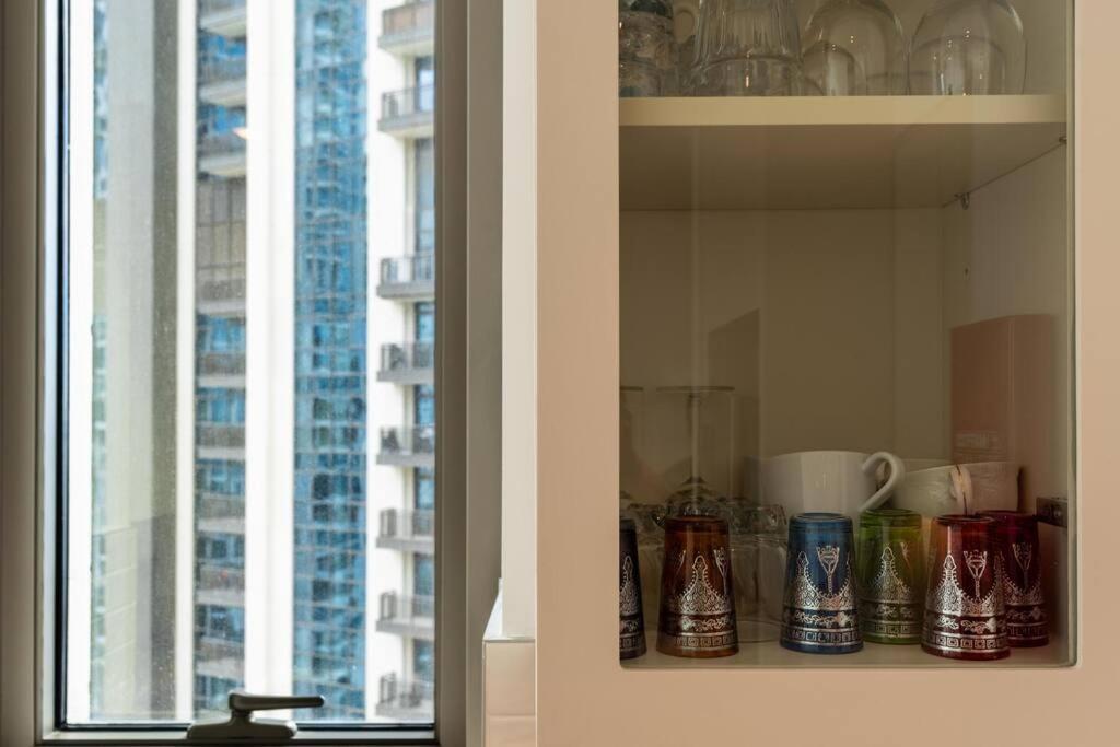 2bdr - Pool - Emaar - Creek Harbour Apartment *