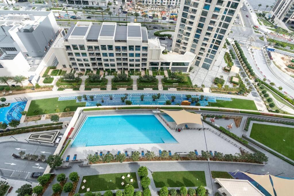 2bdr - Pool - Emaar - Creek Harbour Apartment *