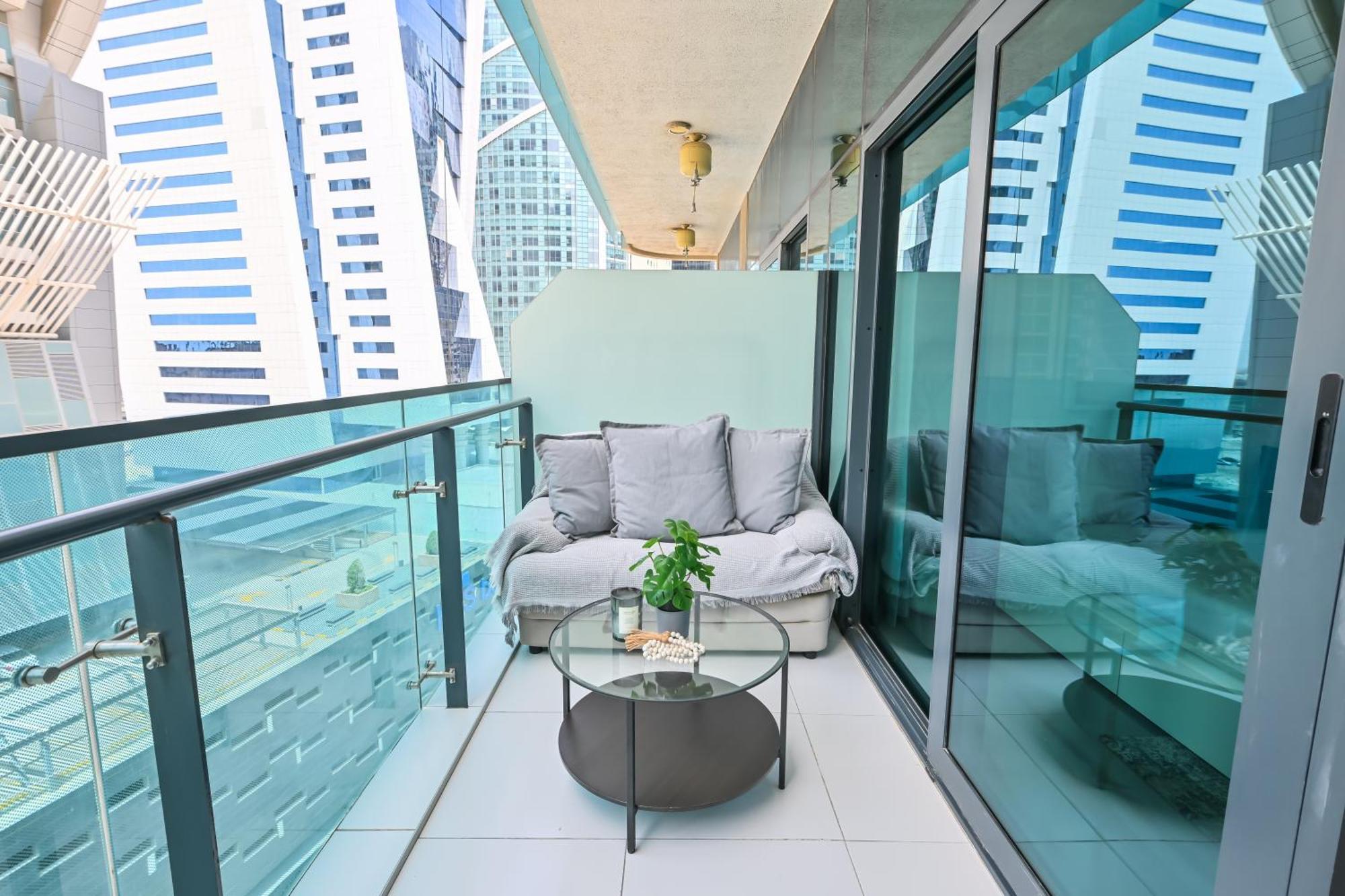 Chic / Prime Business Bay Location / Spacious Balcony / New Building / Perfect For Solo Travelers, Busy Professionals, Couples Apartment Dubai