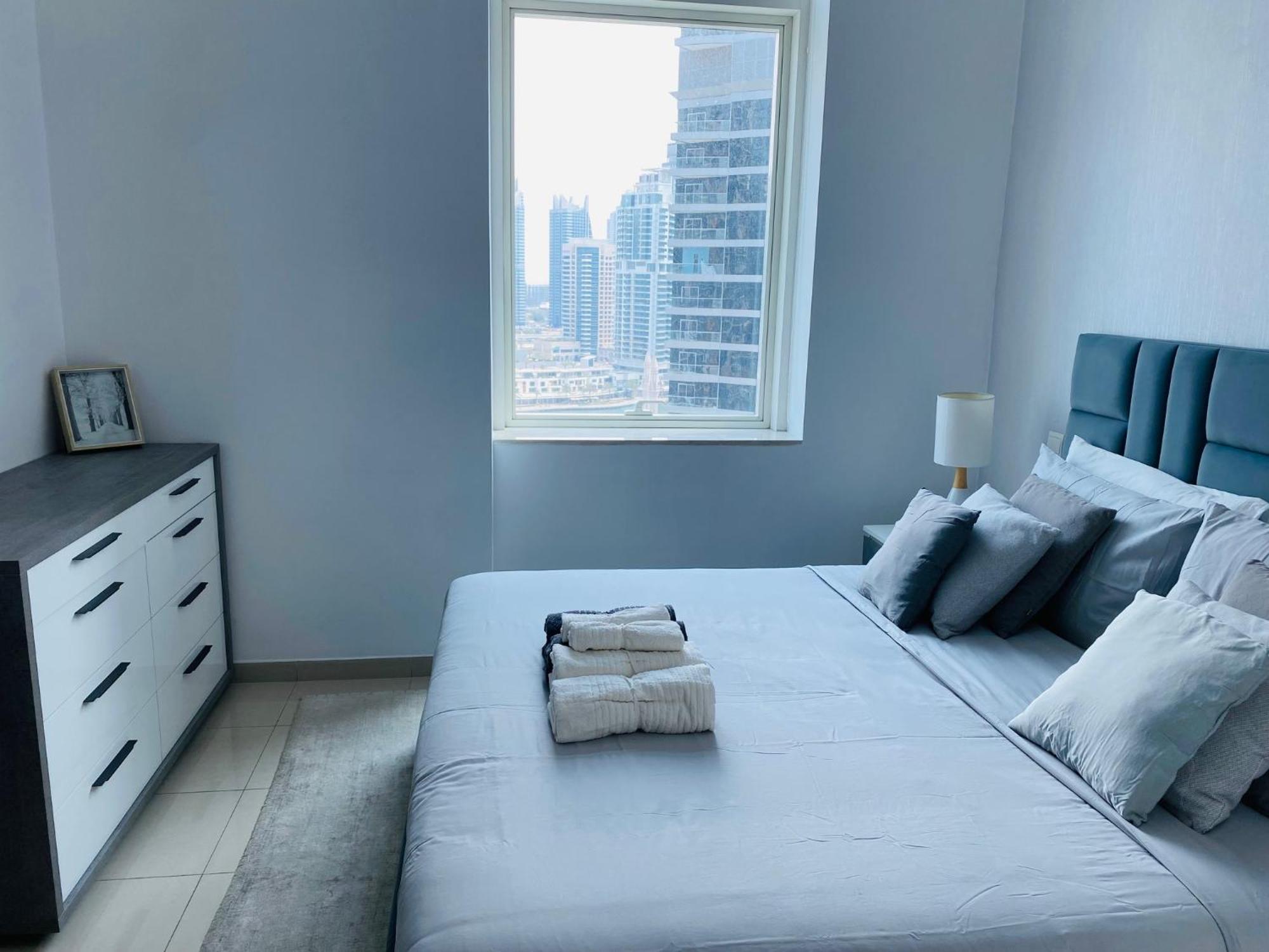 Modern & Cozy With A Beautiful View Apartment *