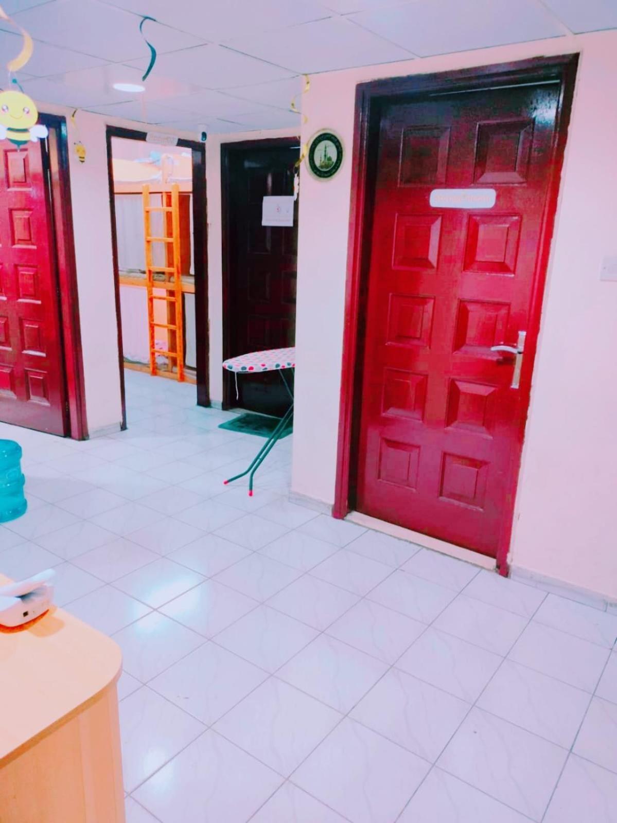 Hostel Honeycomb Capsule Near Burjuman And Sharaf Dg Metro *