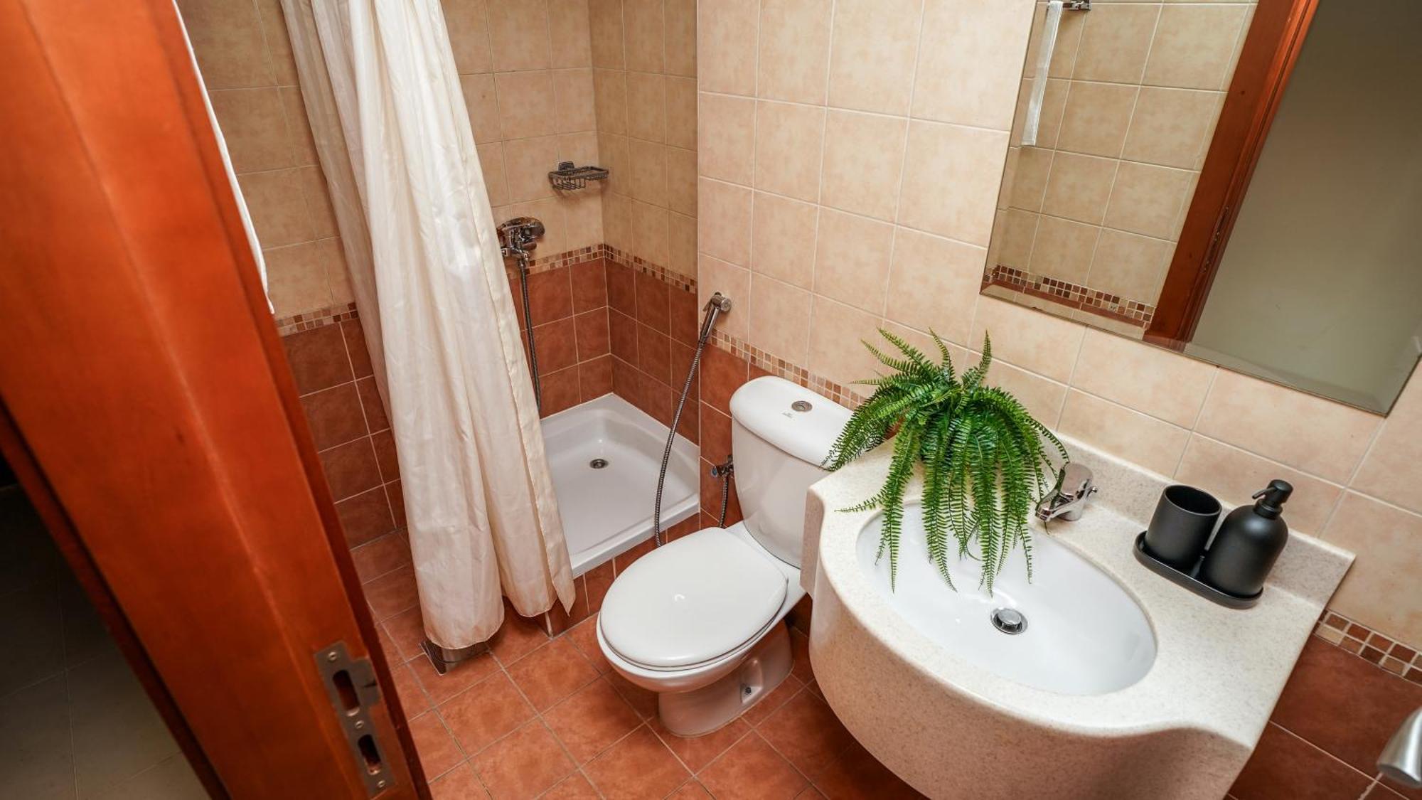 Marina View 2 Bedrooms Apartment-gladiolus-by Grand Vista Holiday home Dubai