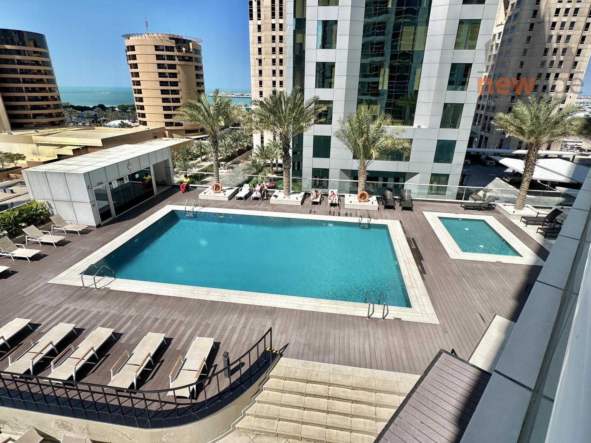 Modern & Cozy With A Beautiful View Apartment *