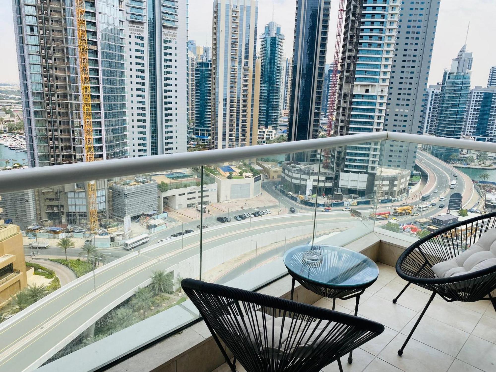 Apartment Modern & Cozy With A Beautiful View