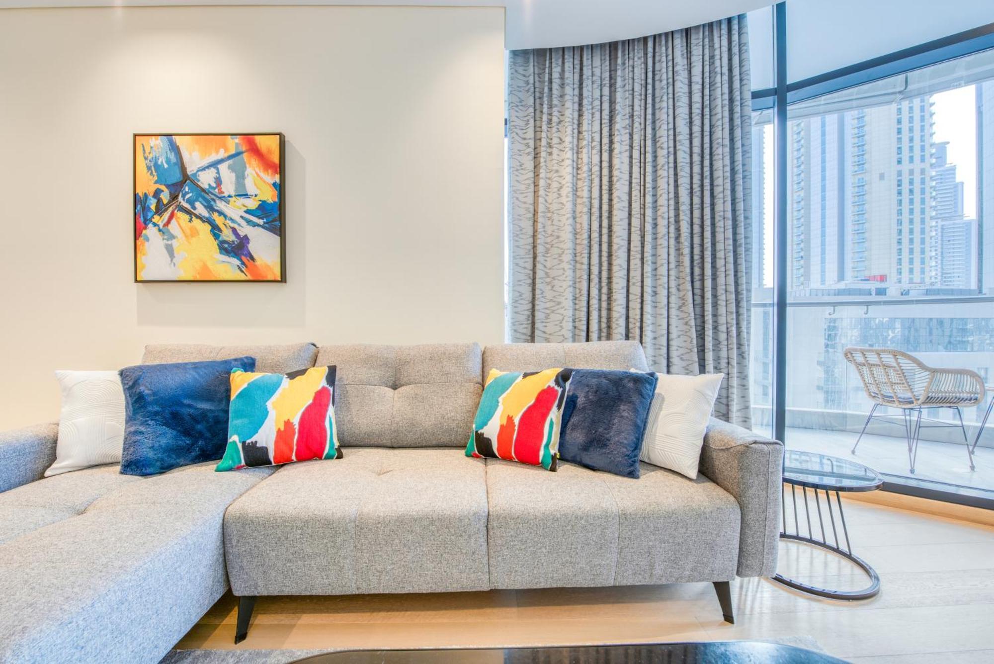 Apartment Rh- Downtown Delight, Spacious 01br Near Mall & Burj Khalifa, Rp Heights Dubai