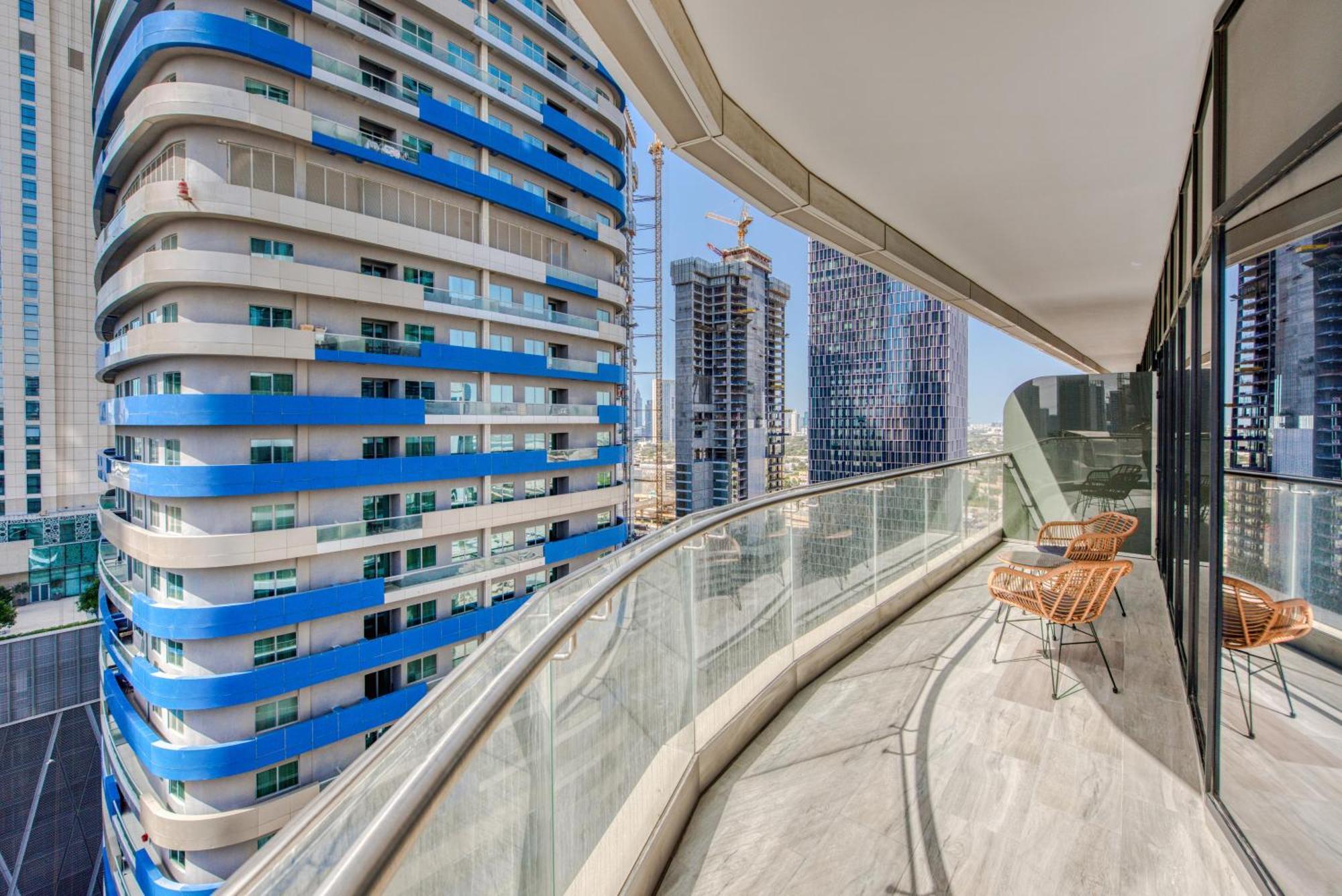 Rh- Downtown Delight, Spacious 01br Near Mall & Burj Khalifa, Rp Heights Apartment Dubai