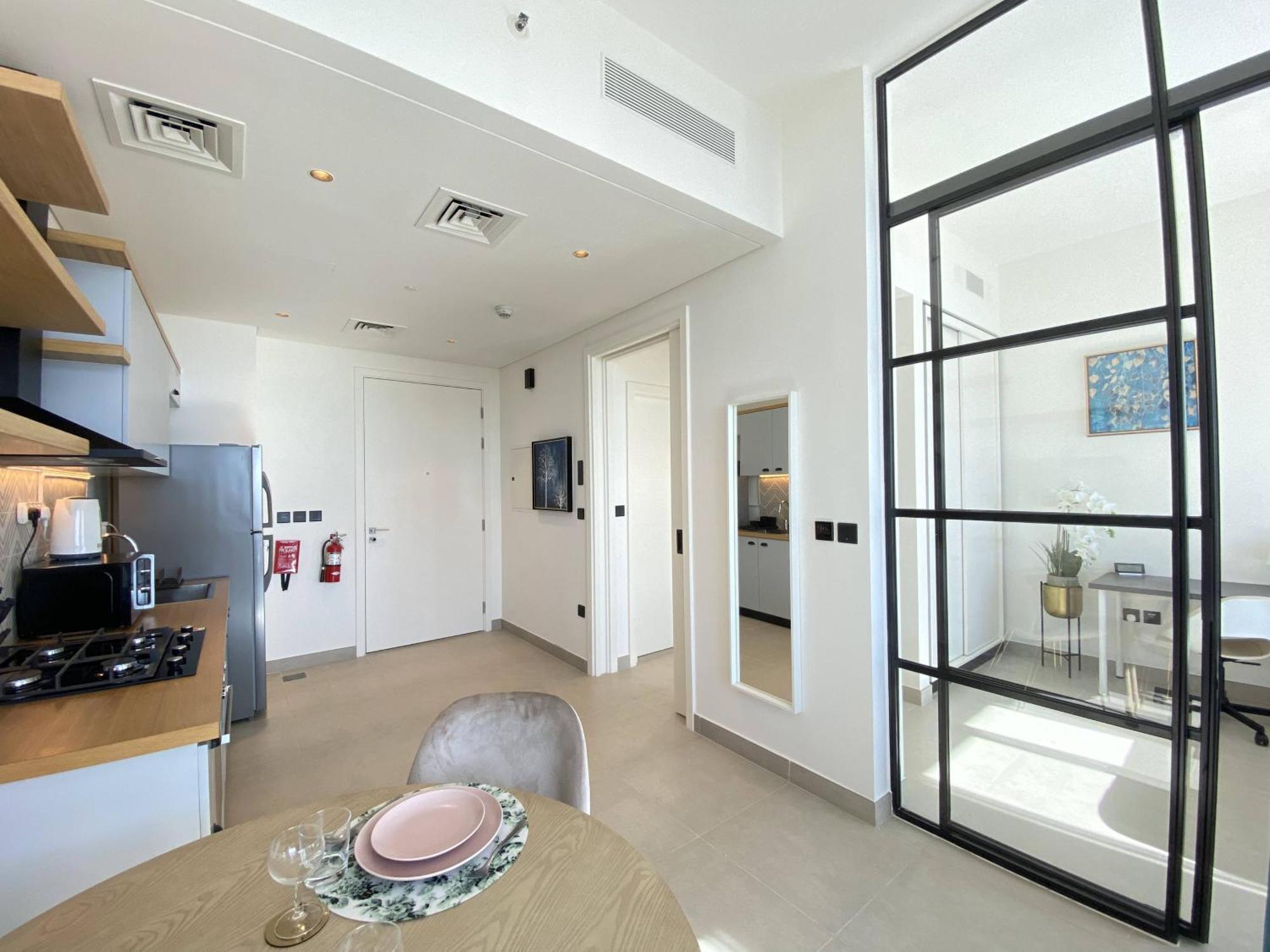 Apartment Lux Bnb Collective-1 -dubai Hills Dubai