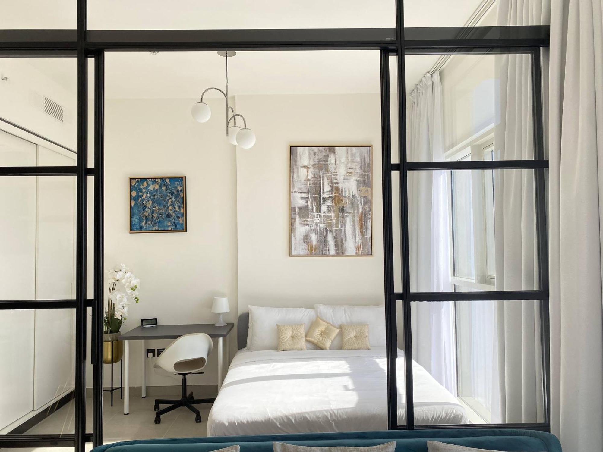 Lux Bnb Collective-1 -dubai Hills *