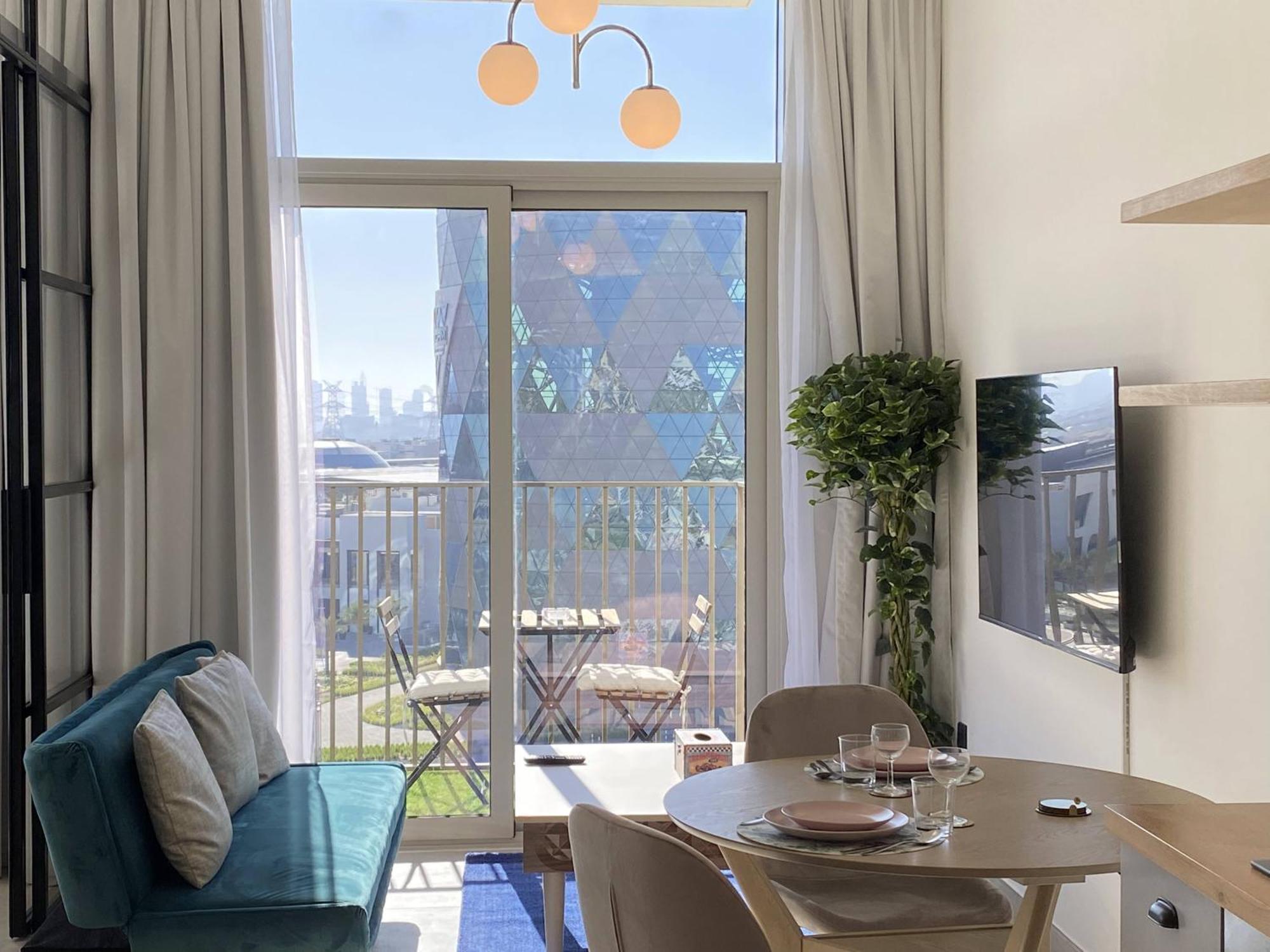 Lux Bnb Collective-1 -dubai Hills *