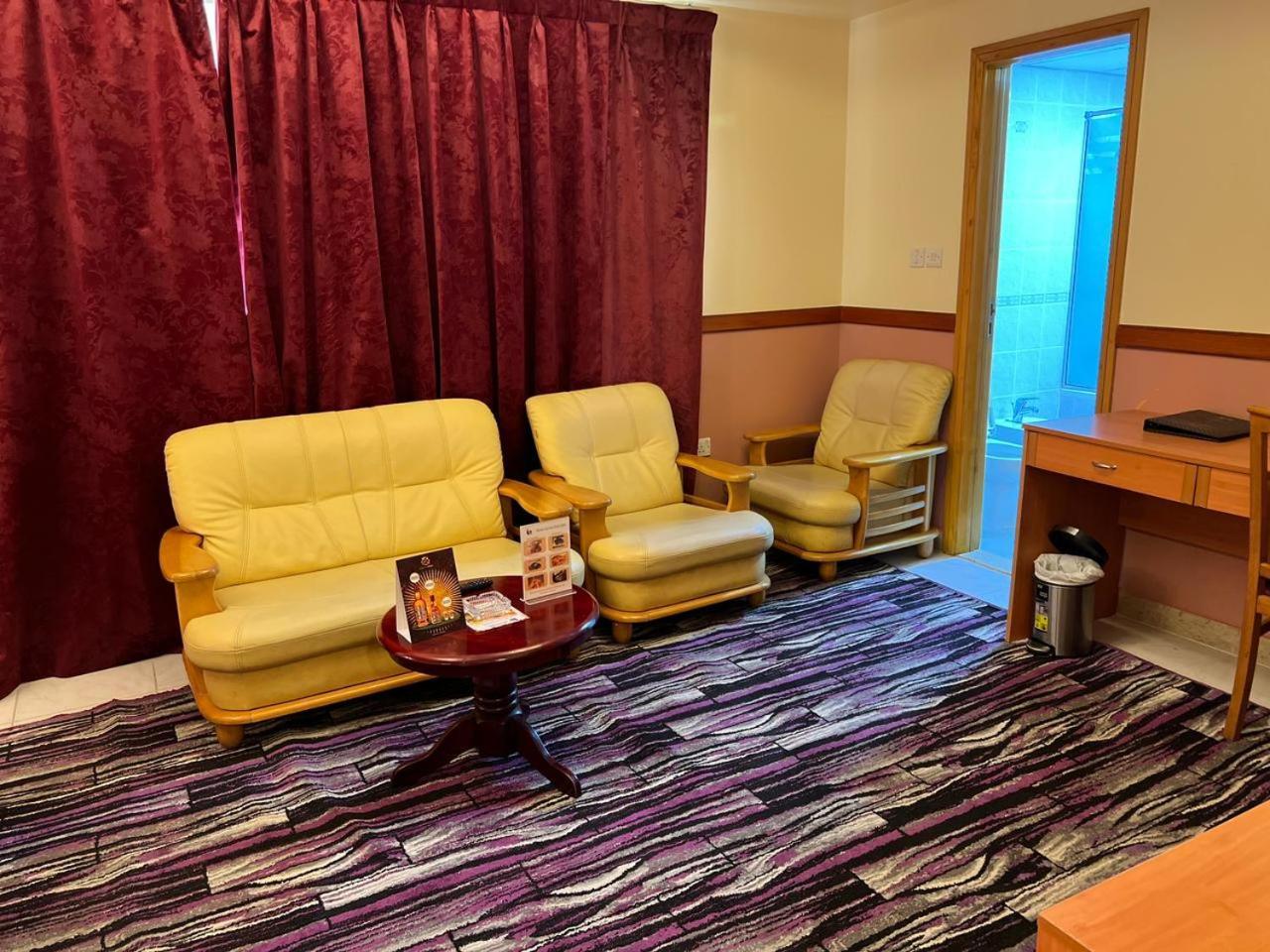 Hotel New California