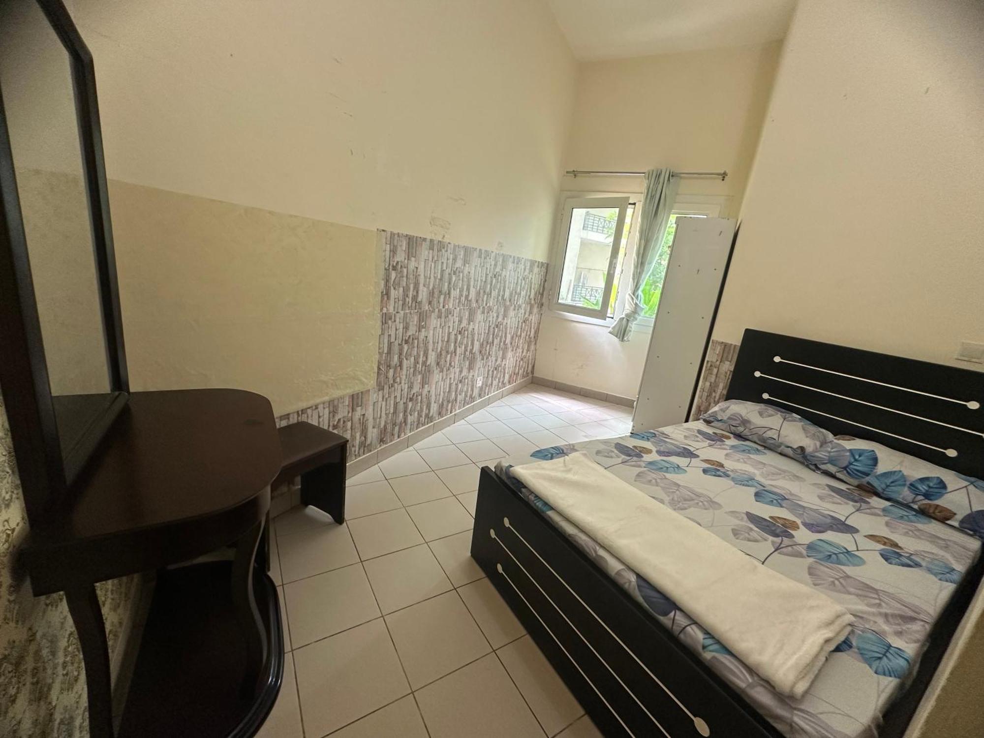 M02 Centre Residance Near Metro Homestay Dubai