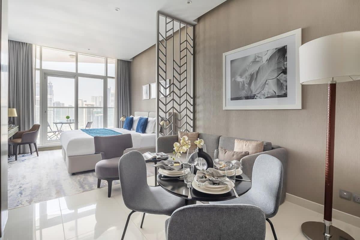 Frank Porter - Prive A Apartment *