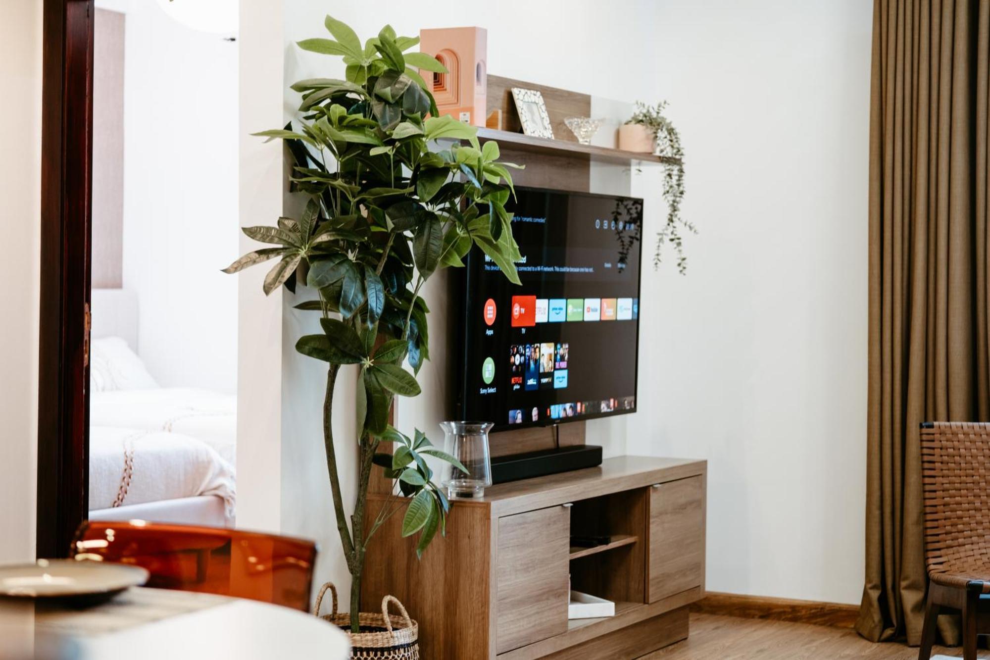 Apartment Marina Delight: Spacious Retreat For Groups Dubai