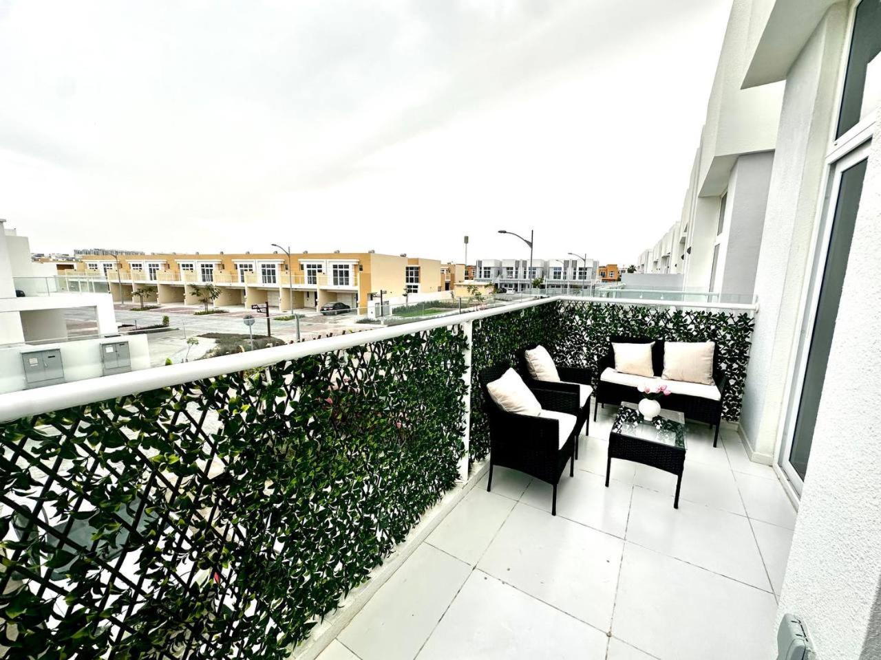 Amazing 1bedroom Maid In Avencia At Damac Hills 2 *