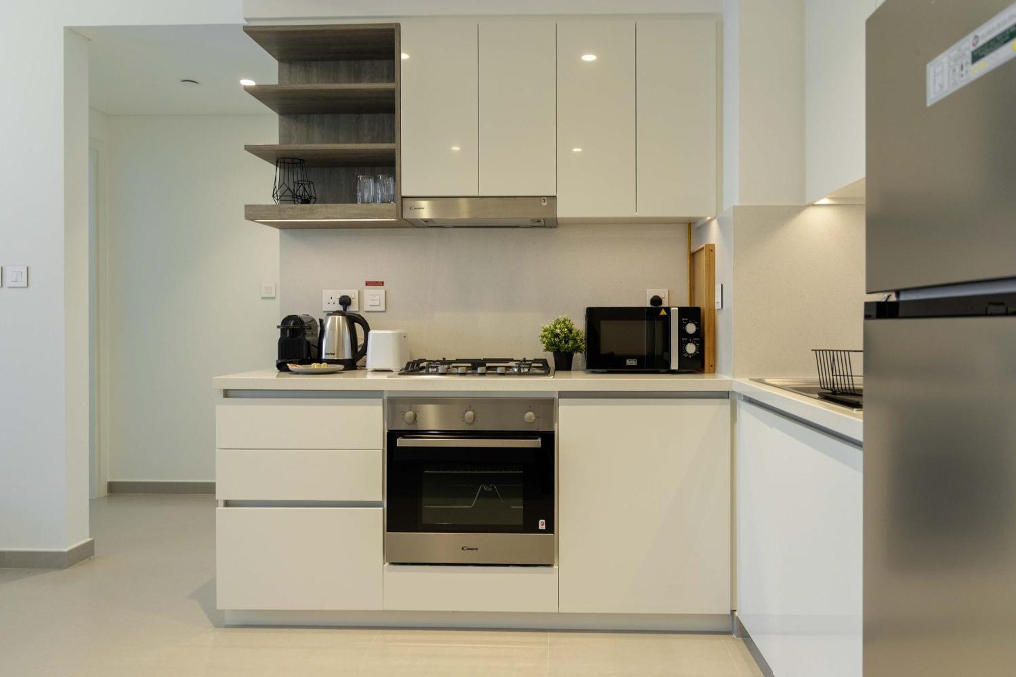 Apartment Sleeps 4 Mall Access Difc Views *