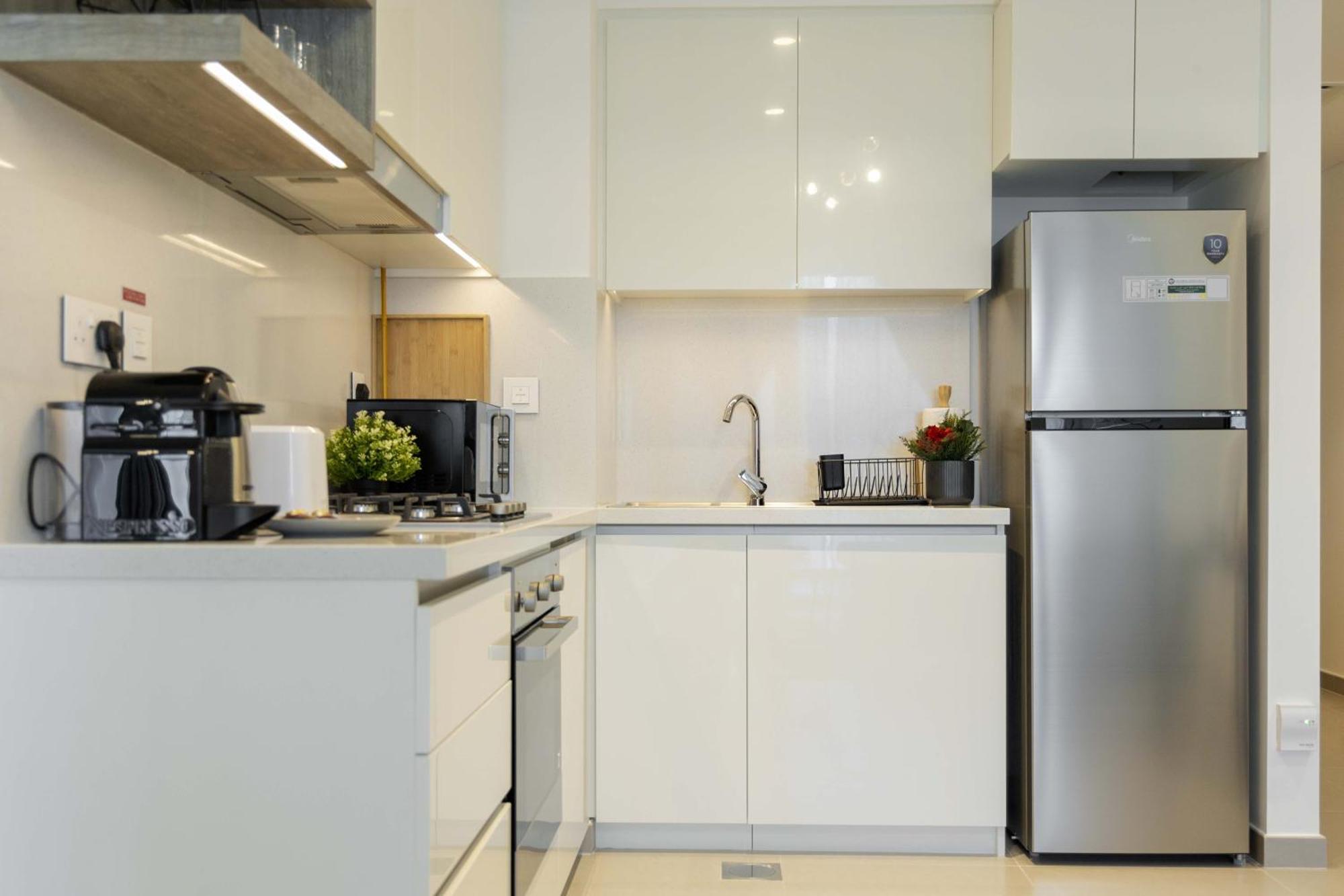 Sleeps 4 Mall Access Difc Views Apartment Dubai