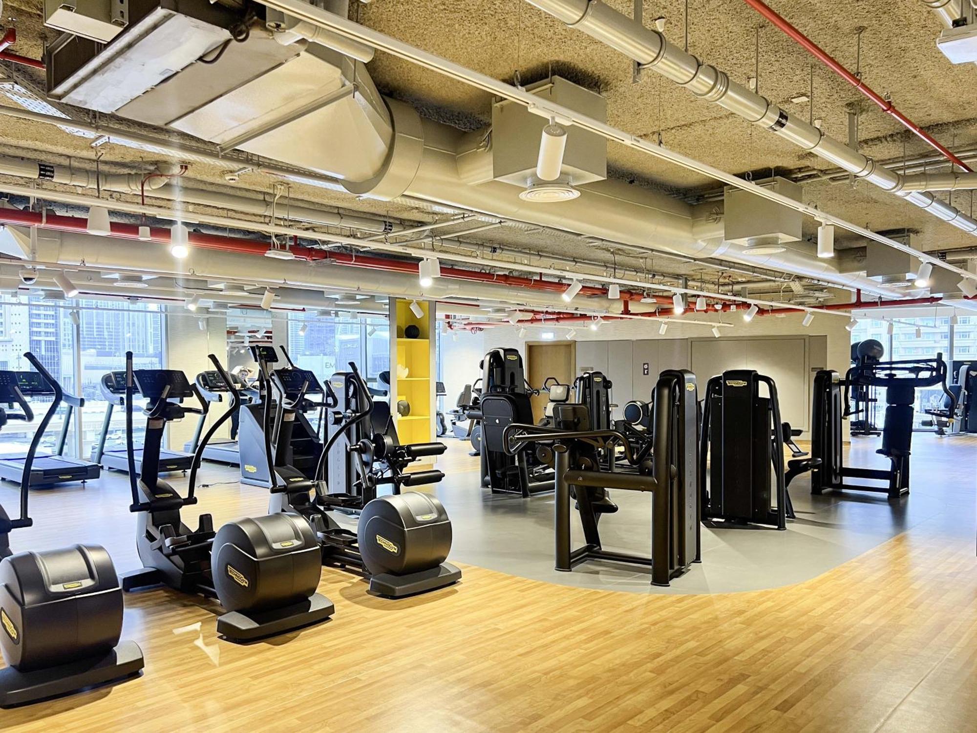 Sleeps 4 Mall Access Difc Views Apartment Dubai