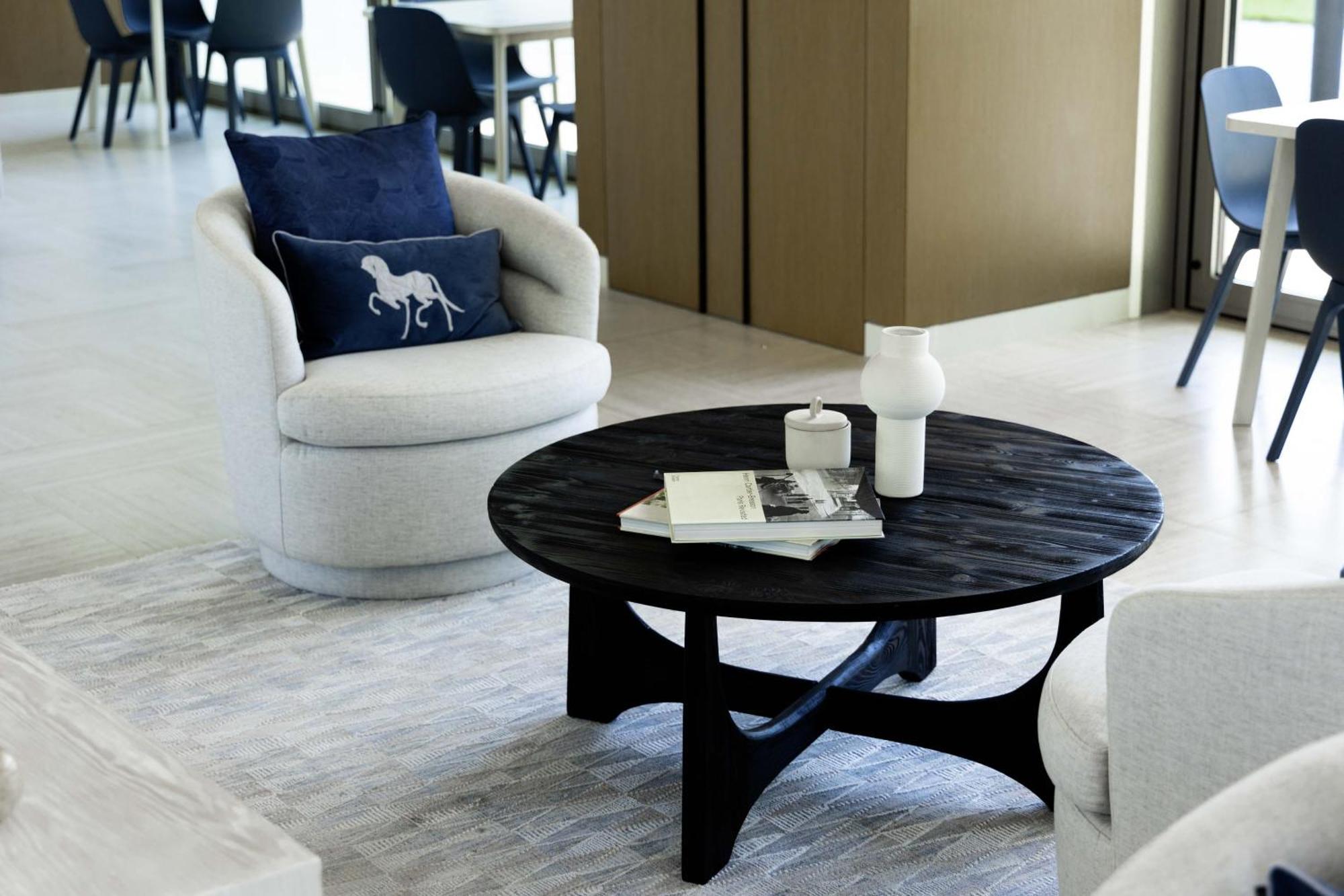 Apartment Sleeps 4 Mall Access Difc Views