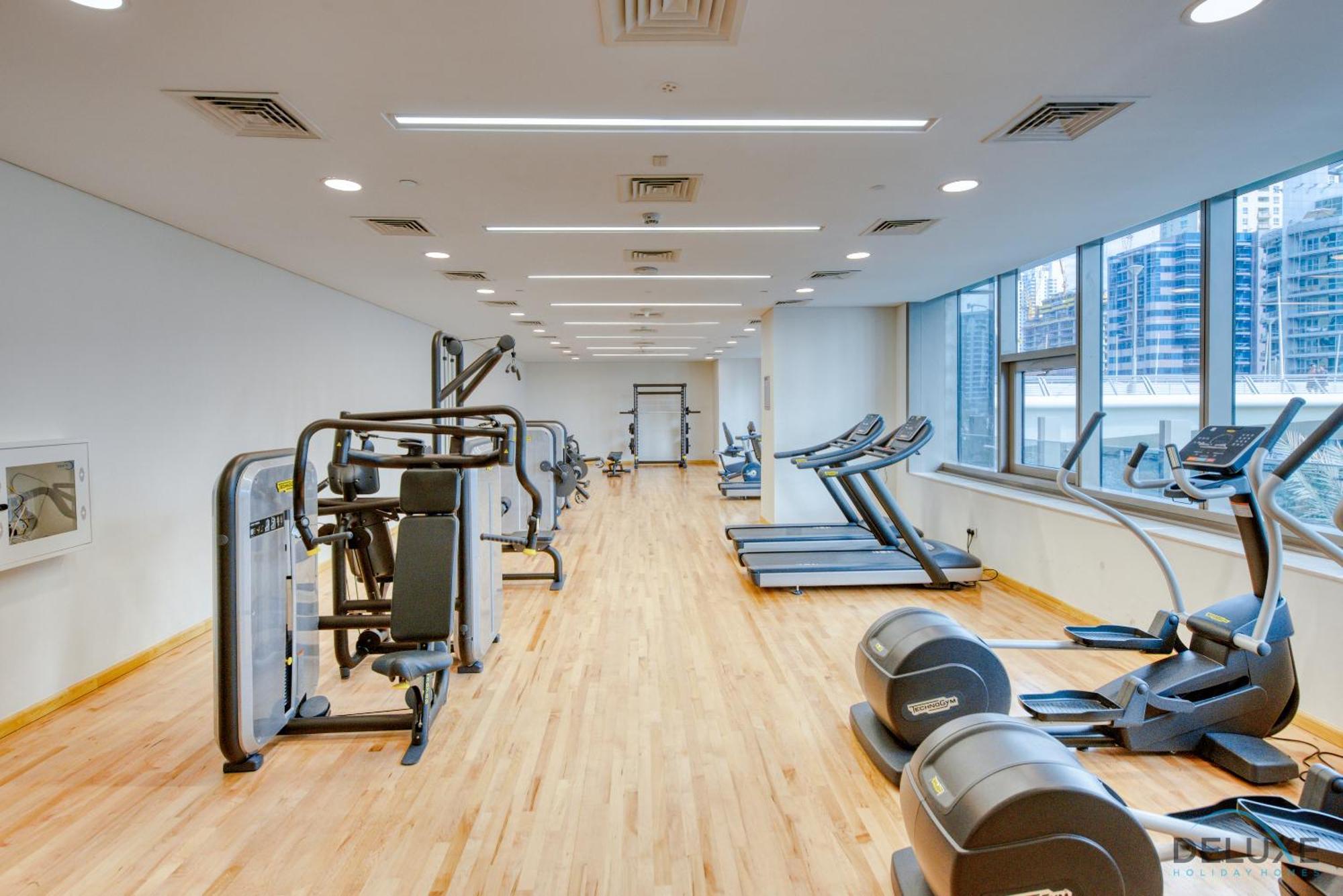 Spacious 2br At Sparkle Tower, Marina By Deluxe Homes