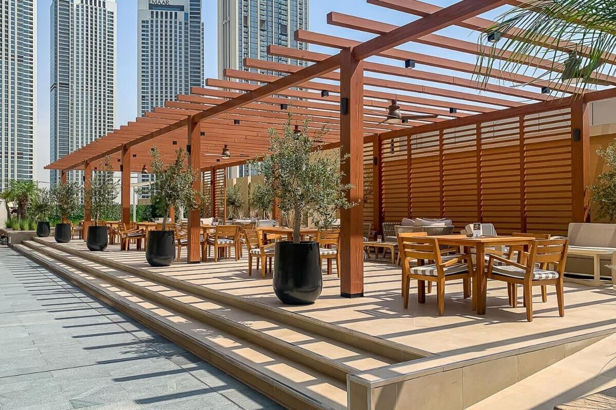 Frank Porter - Emaar Residences Fashion Avenue *
