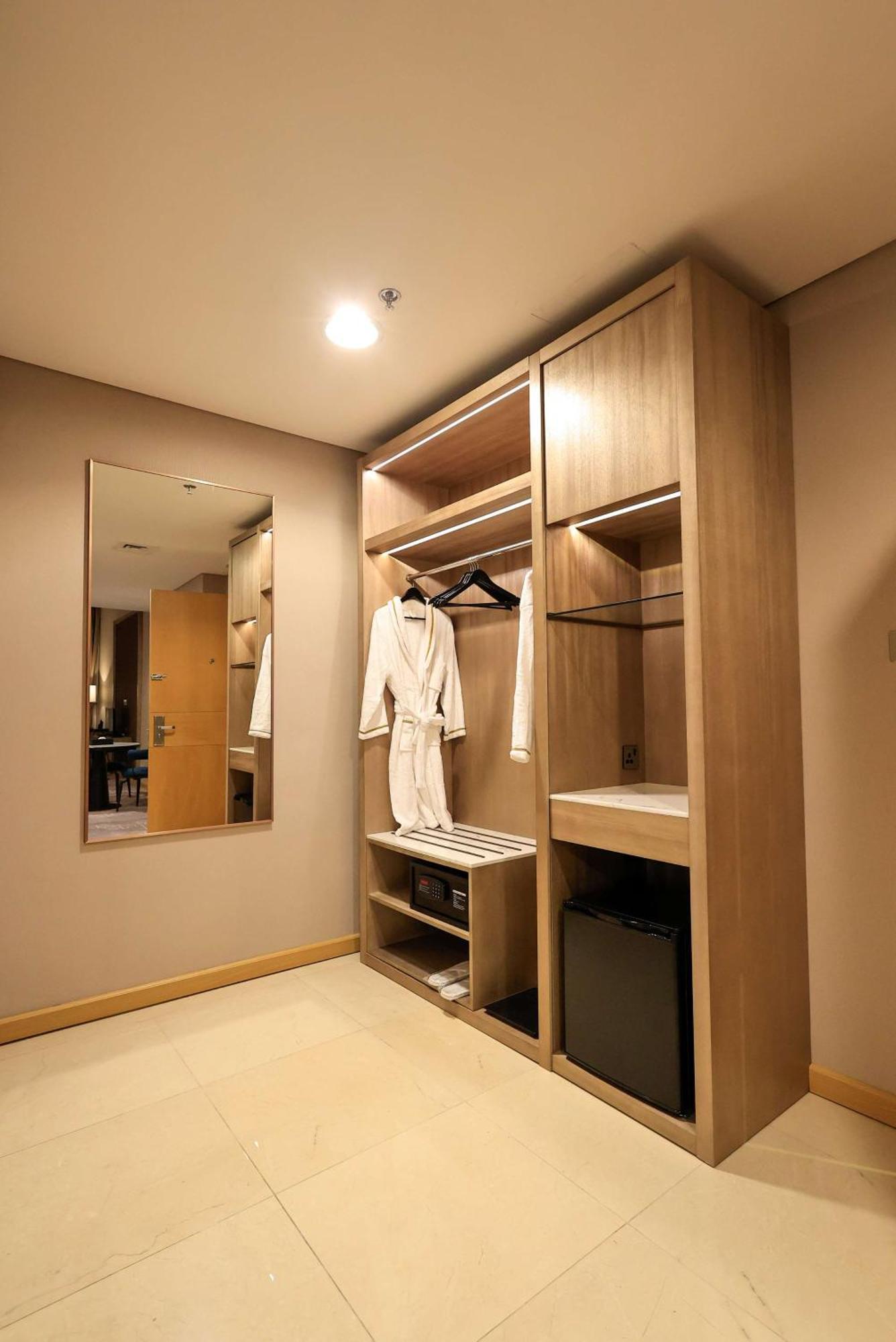Western Premier M Four Hotel