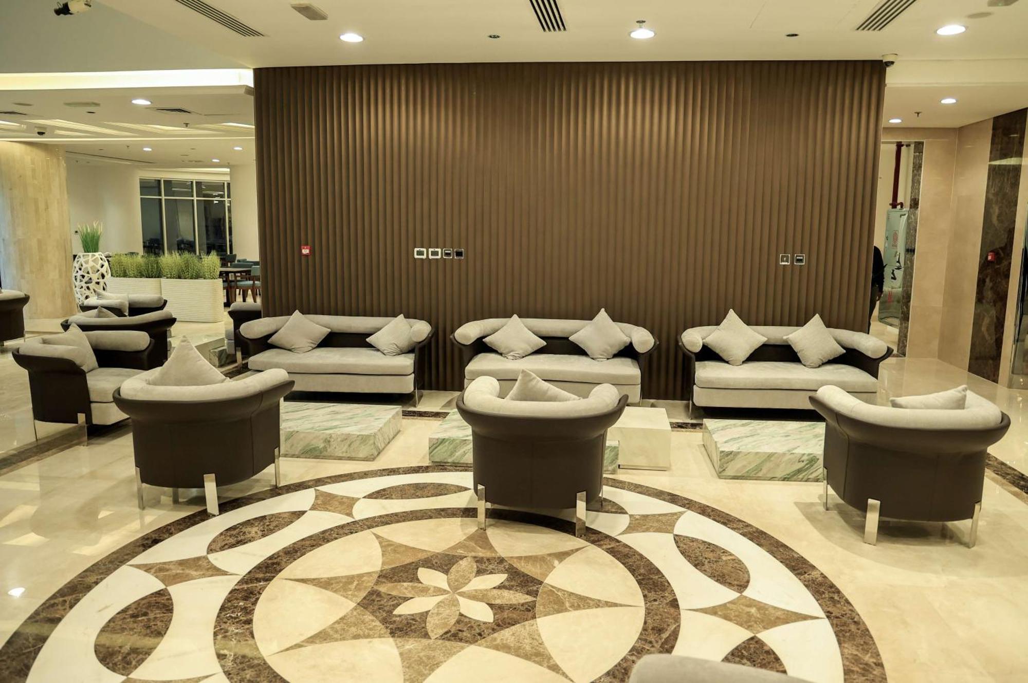 Western Premier M Four 4* Dubai