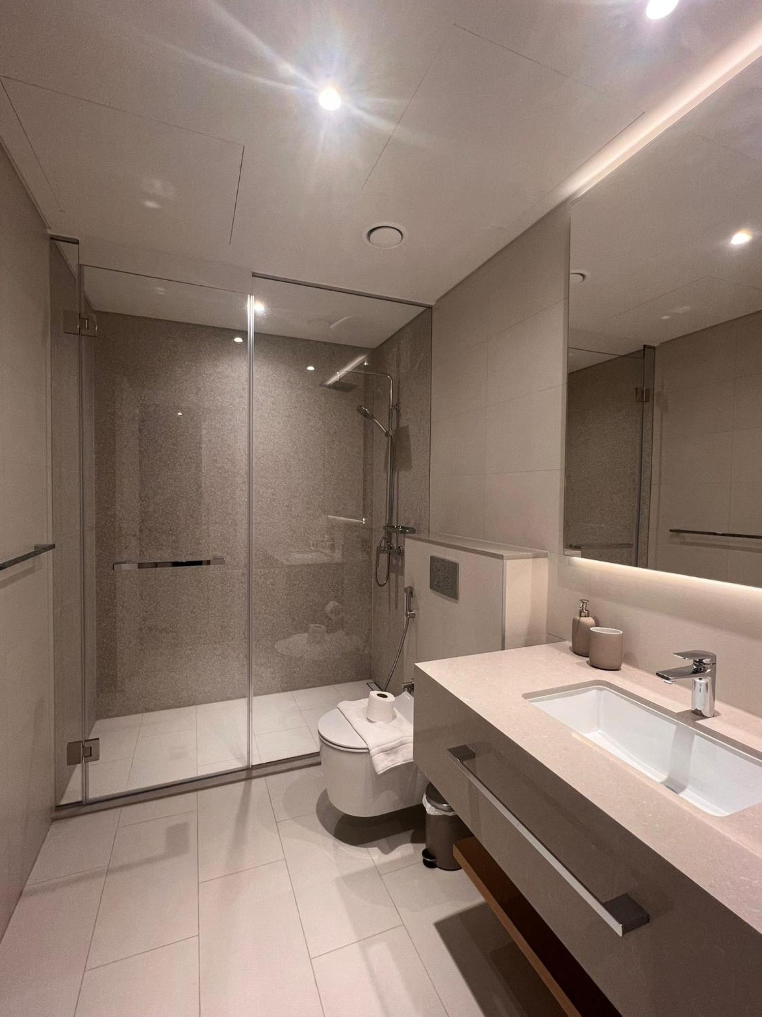 Apartment Luxury Beachfront Escape In La Vie Jbr