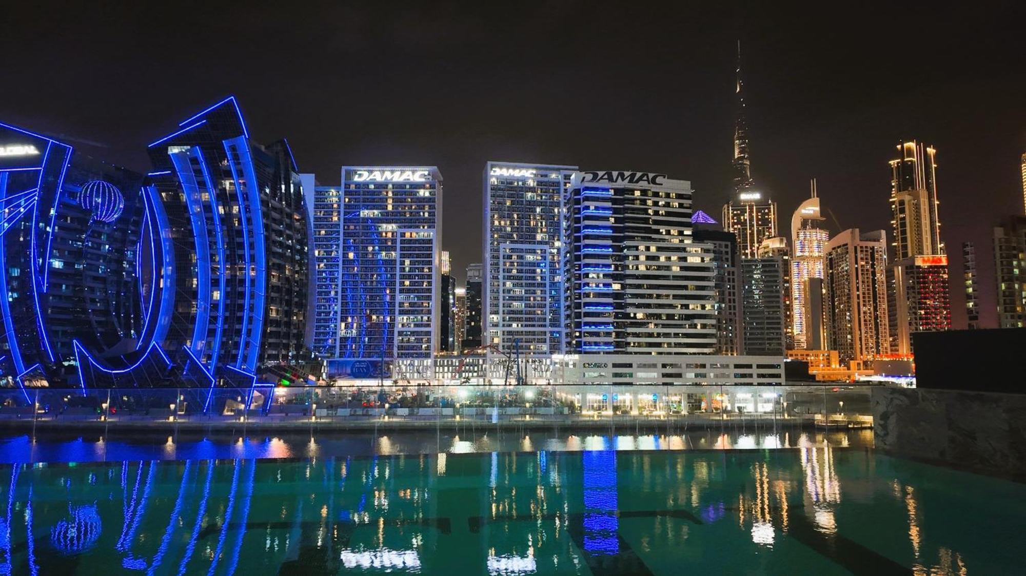 Apartment Skyline Retreat With Burj Khalifa View *