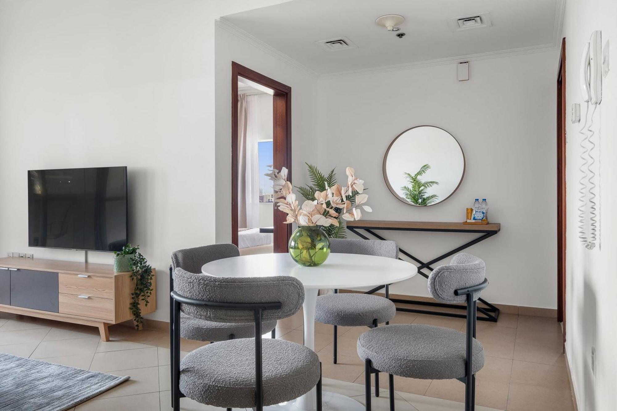 Silkhaus Metro Close To Barsha Heights Apartment