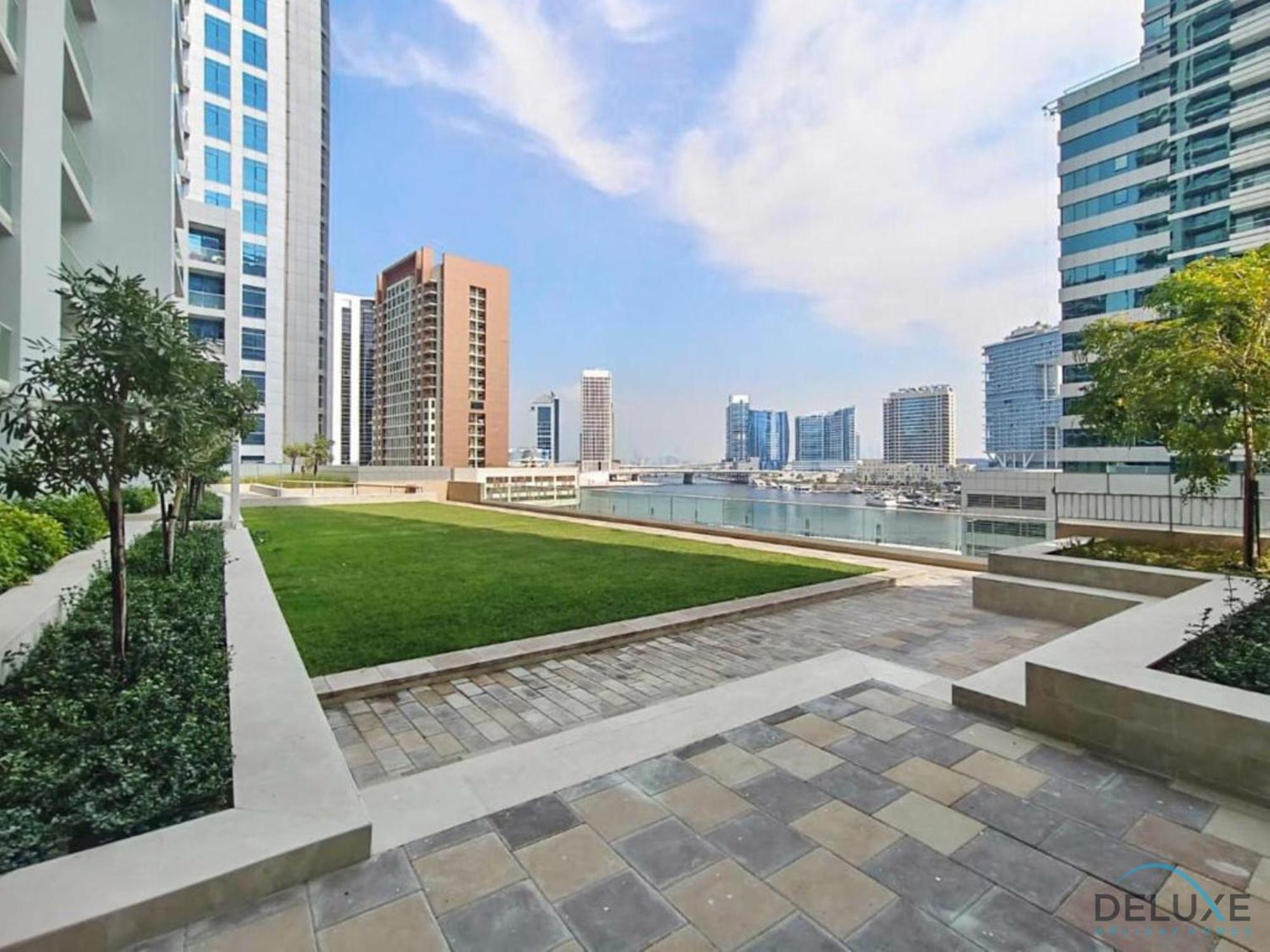 Exclusive Rate 1br With Partial Burj Khalifa Views By Deluxe Homes