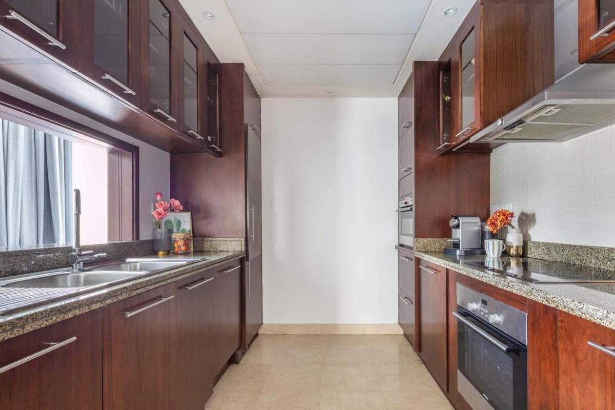 Apartment Frank Porter - Marina Promenade Dubai