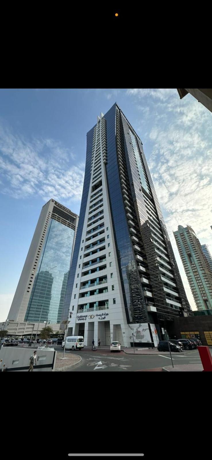 3 Bedroom Luxurious View Apartment *